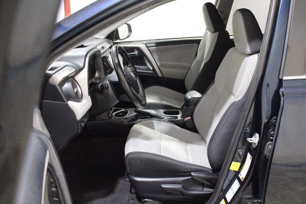 Used 2018 Toyota RAV4 Hybrid XLE SUV