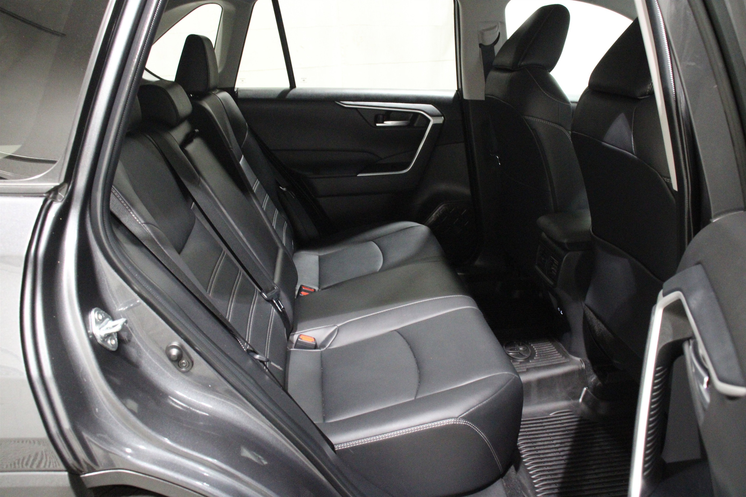 2025 Toyota RAV4 XLE Premium - Photo 27