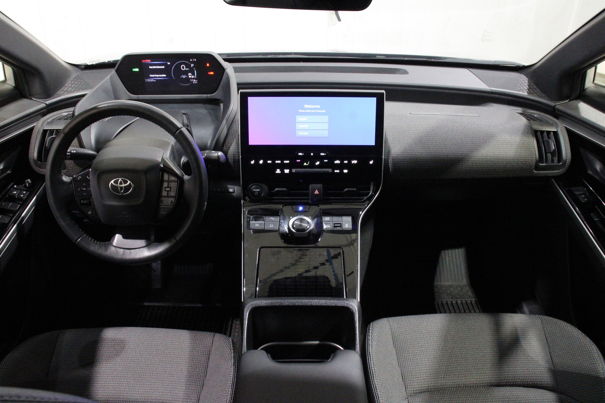 Used 2024 Toyota bZ4X XLE with VIN JTMABACA8RA074430 for sale in Wichita, KS