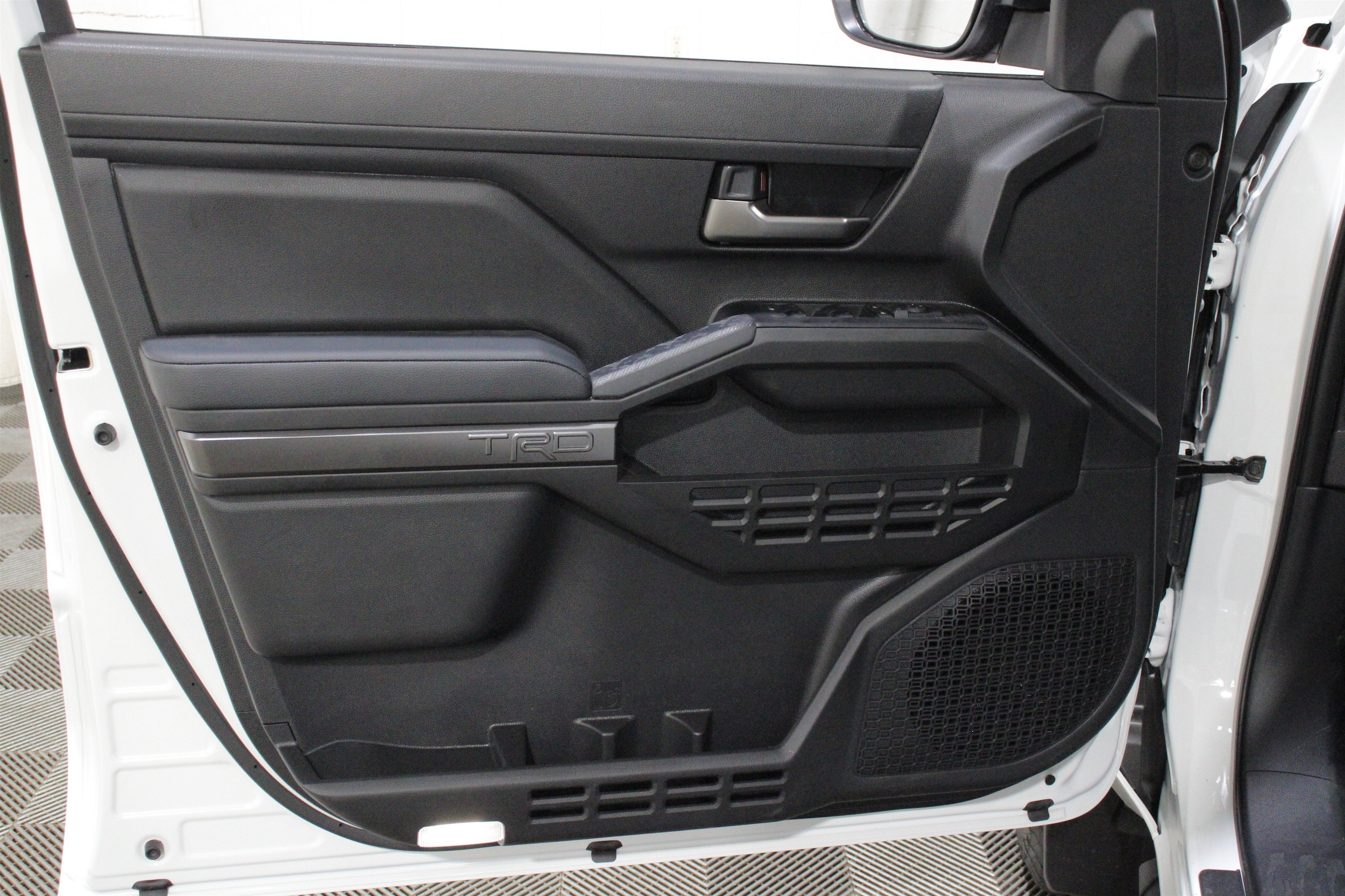 2026 Toyota Tacoma TRD Off Road - Photo 6