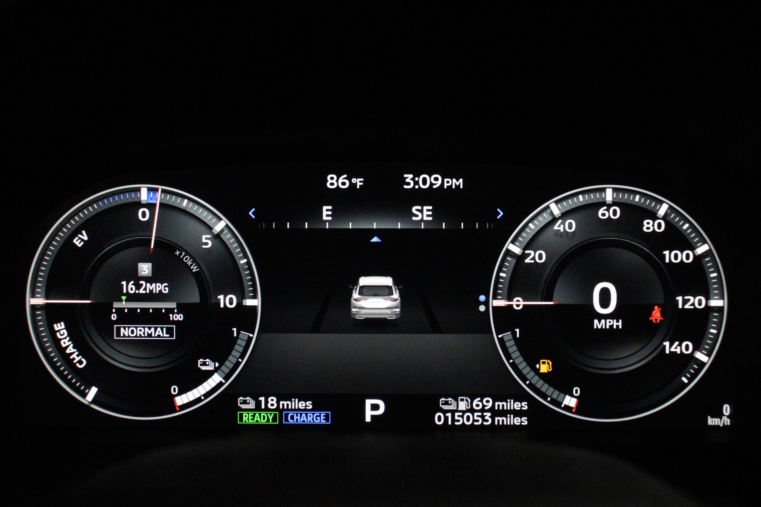 2024 Mitsubishi Outlander Plug-in Hybrid SE - Photo 13