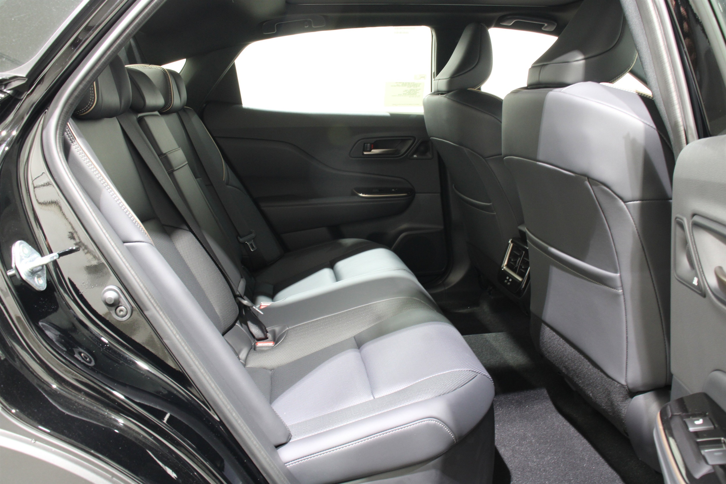 2026 Toyota Crown Limited - Photo 25