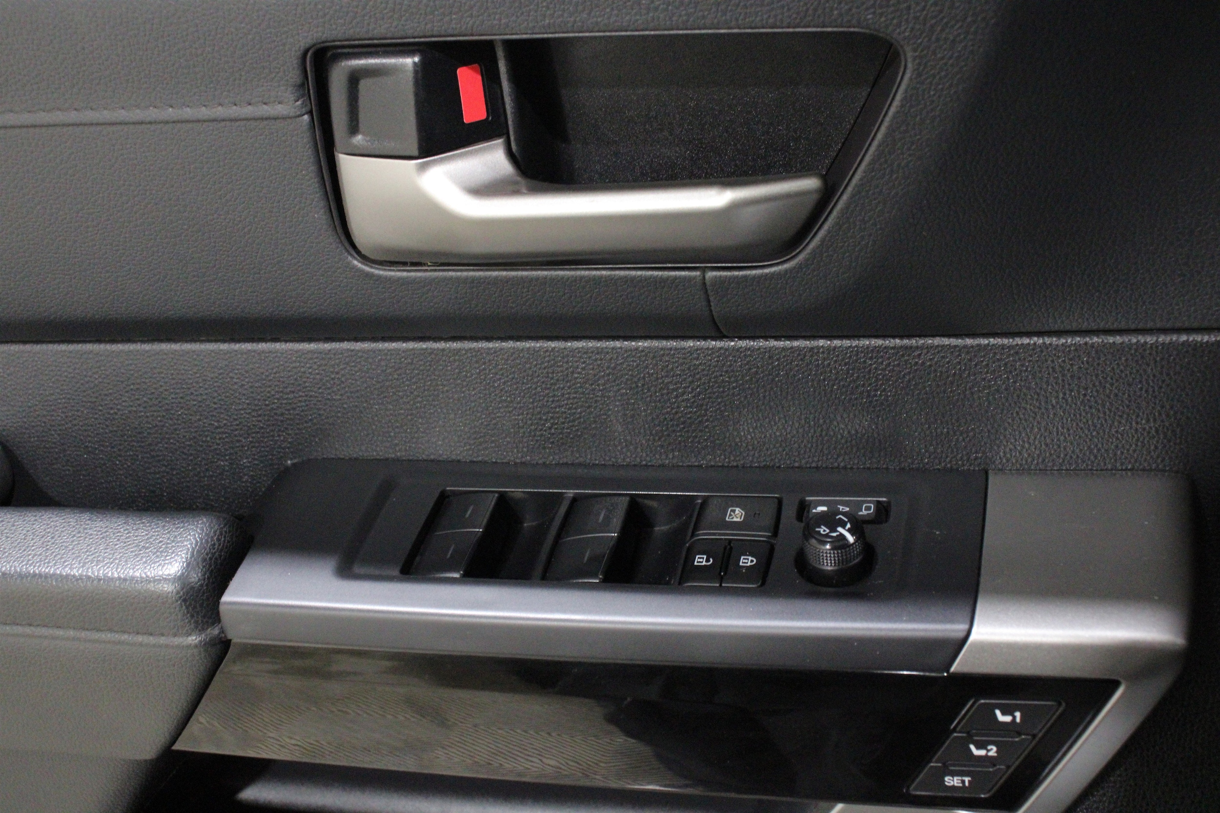 2023 Toyota Tundra Limited - Photo 7