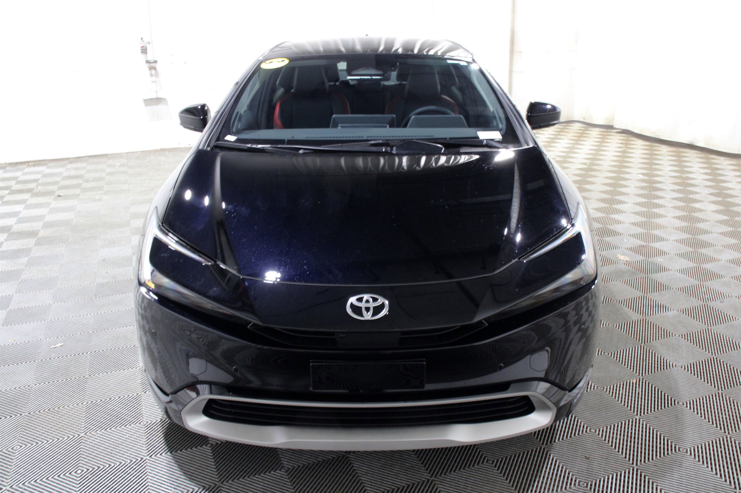 2026 Toyota Prius Plug-in Hybrid XSE Premium - Photo 29