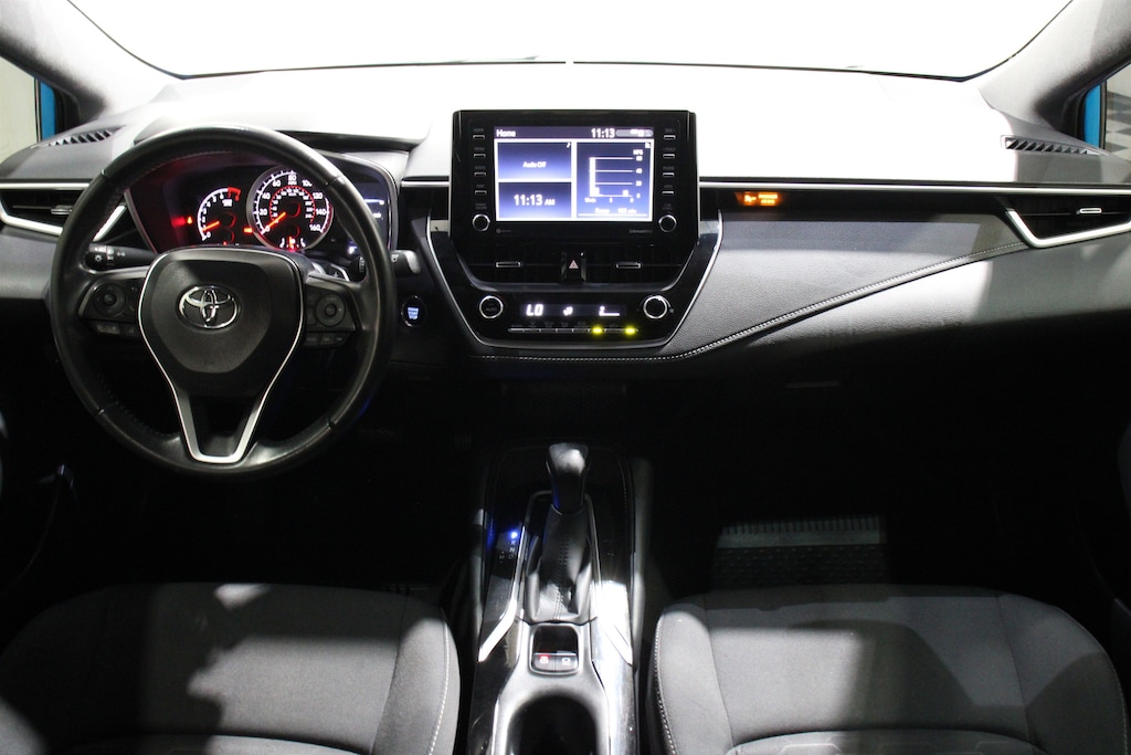 Used 2020 Toyota Corolla Hatchback SE Hatchback