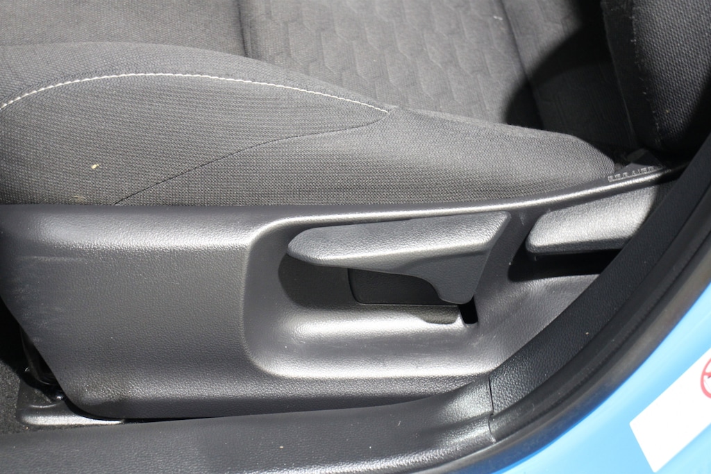 Used 2020 Toyota Corolla Hatchback SE Hatchback