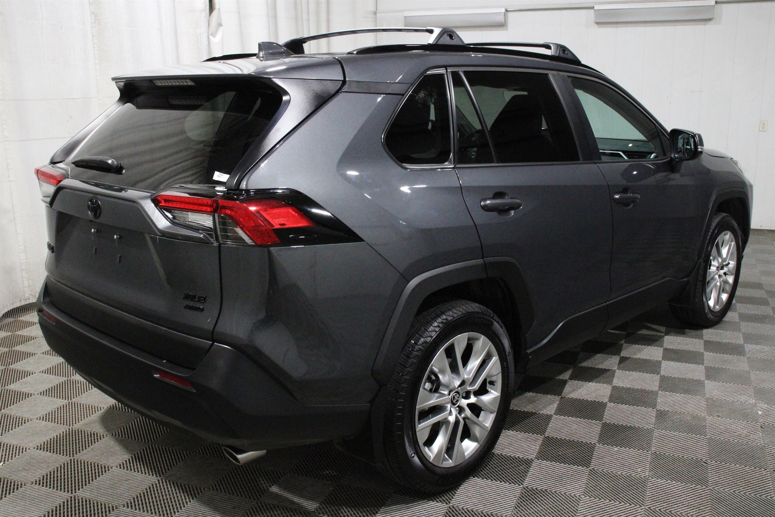 2025 Toyota RAV4 XLE Premium - Photo 33