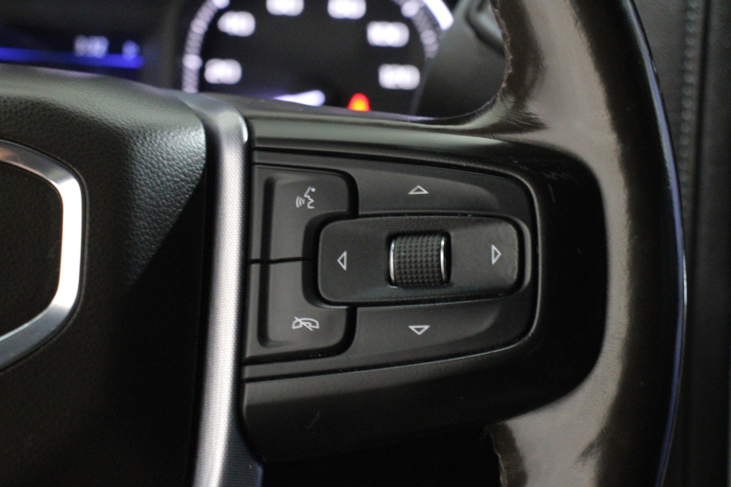 2019 GMC Sierra 1500 SLT - Photo 10