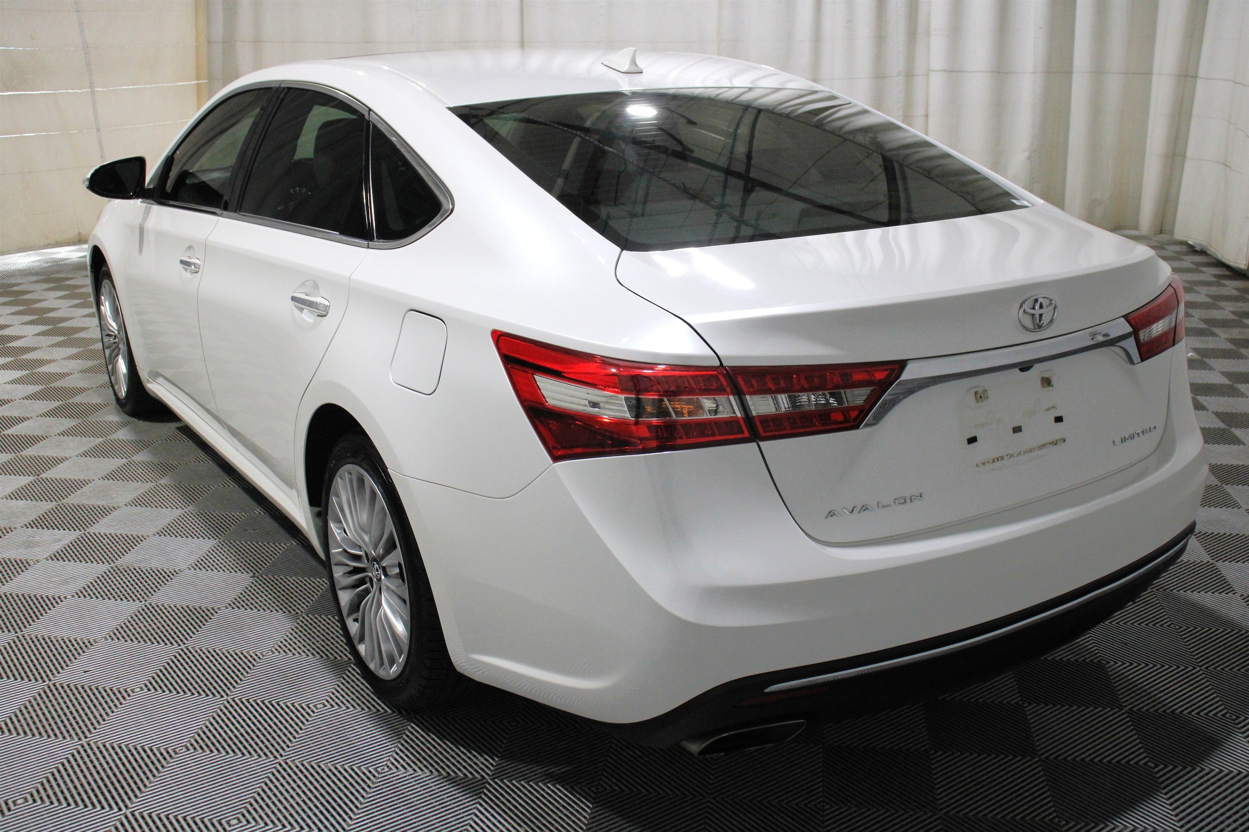 2018 Toyota Avalon Limited - Photo 34