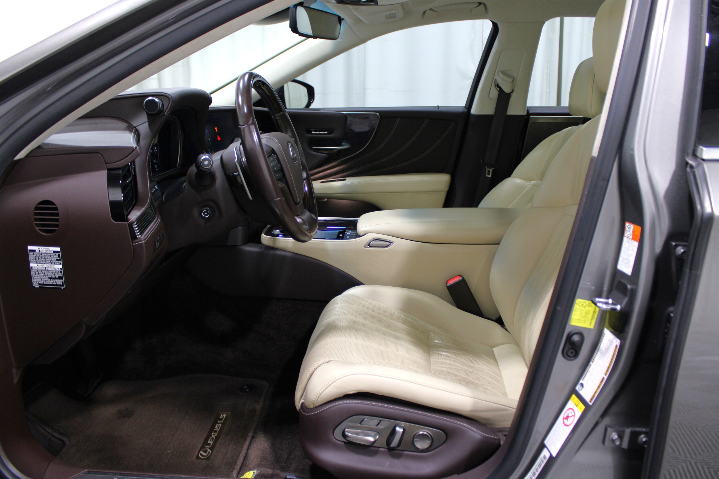 2018 Lexus LS 500 F SPORT photo 3