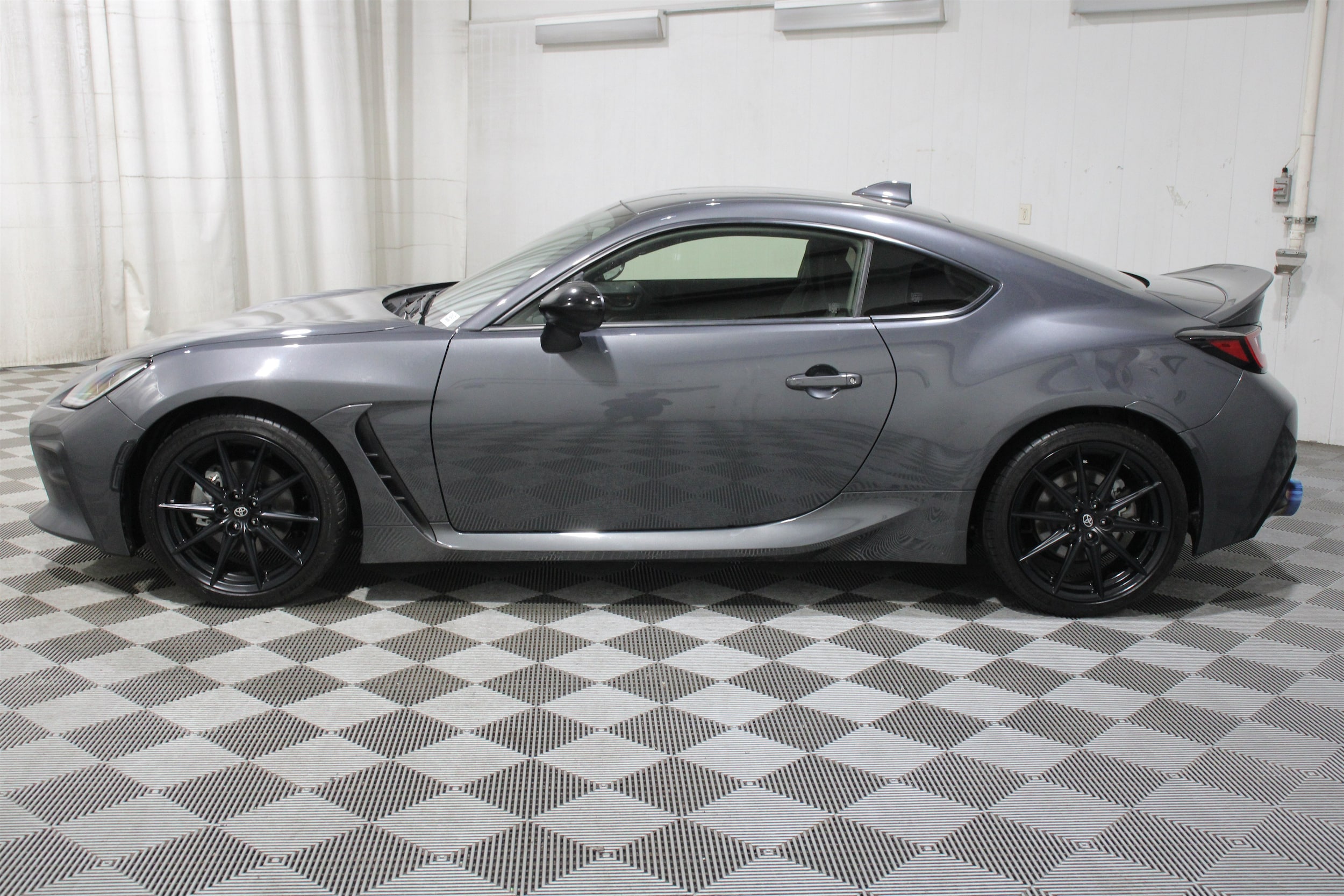 2023 Toyota GR86 Premium - Photo 34