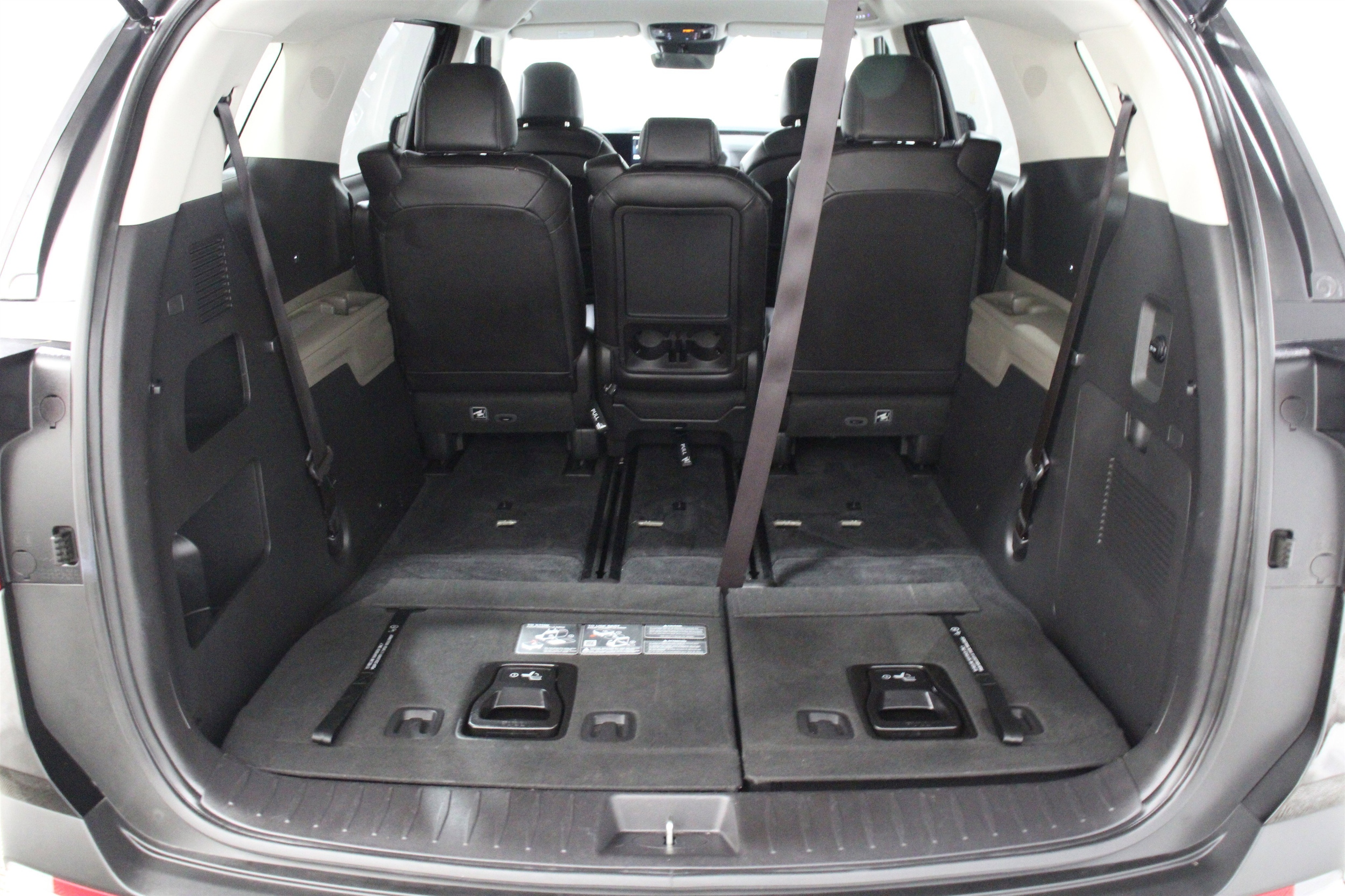 2025 Kia Carnival LXS - Photo 27