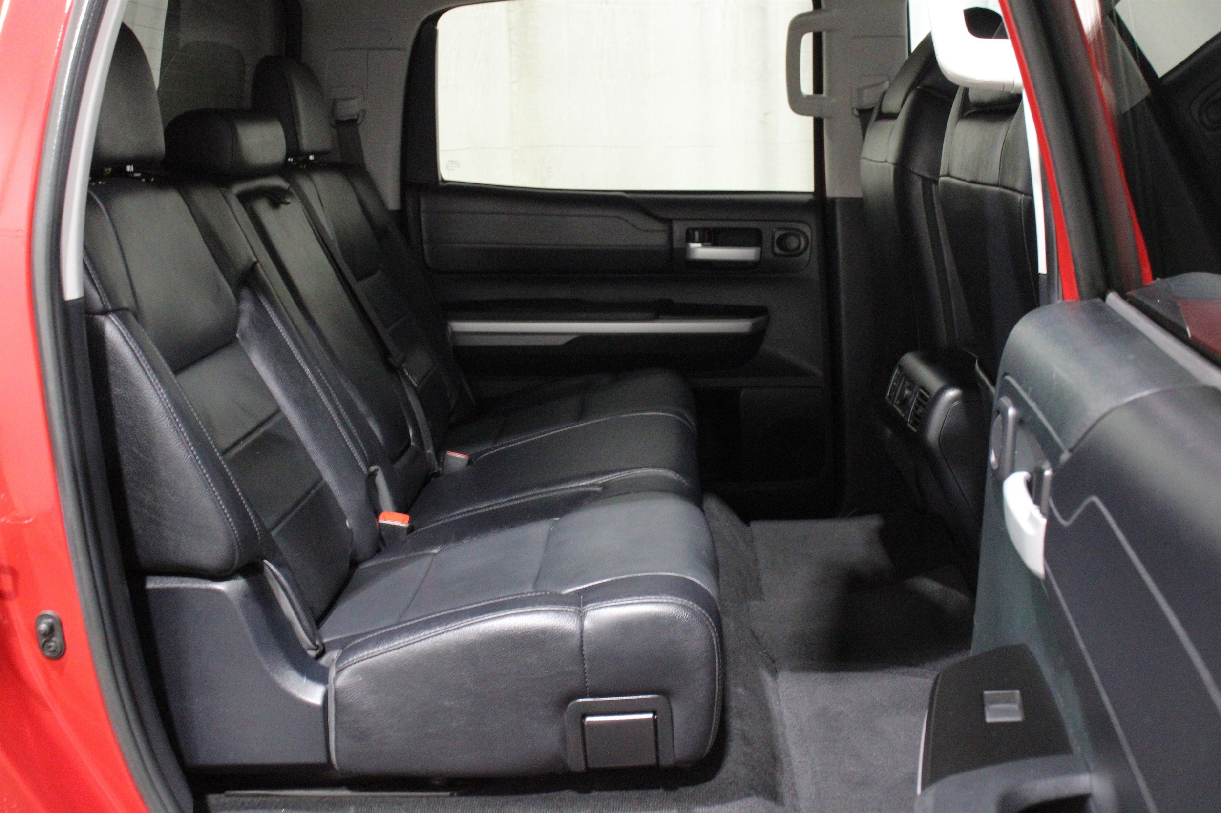 2016 Toyota Tundra Limited - Photo 24
