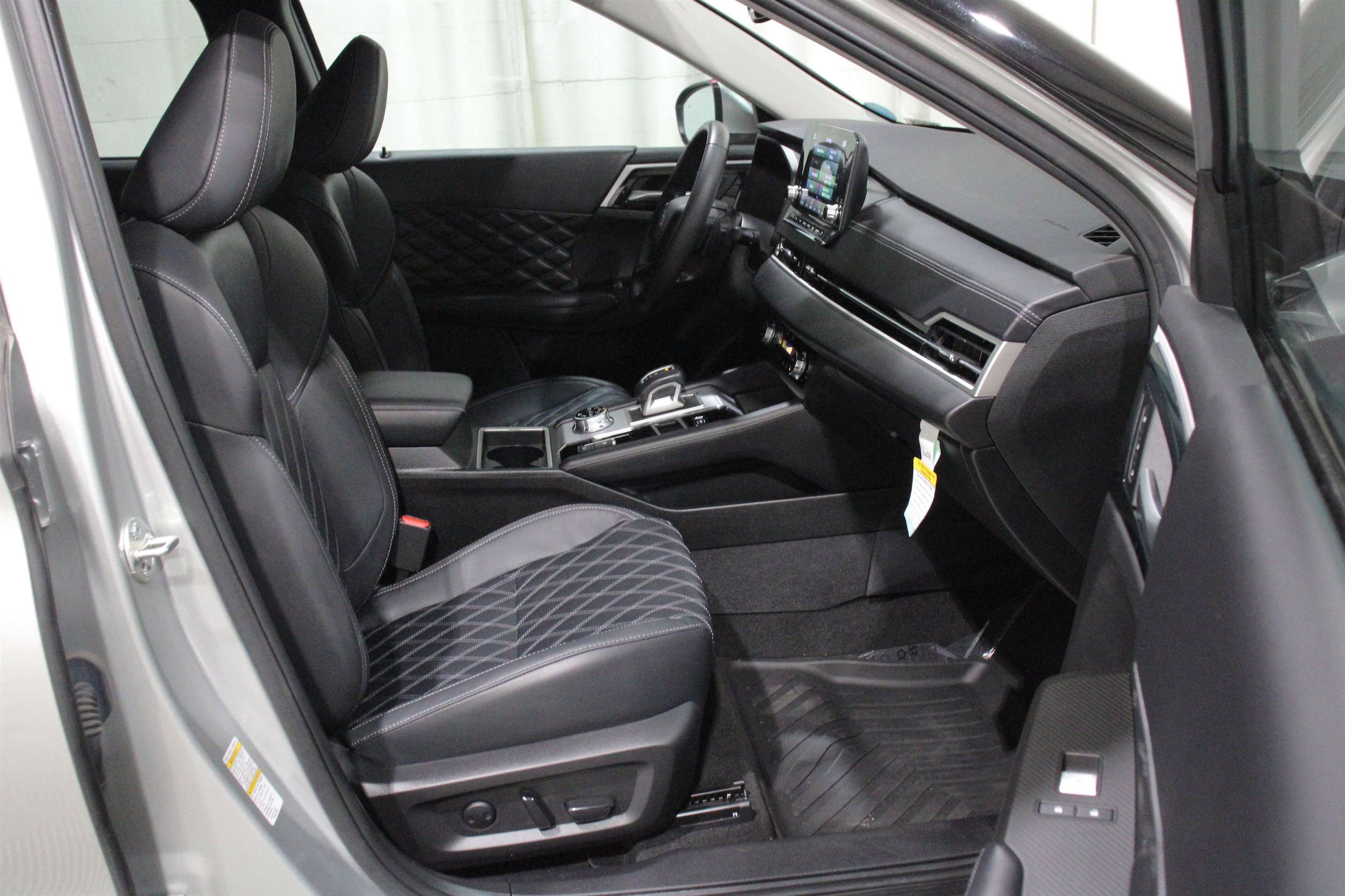 2023 Mitsubishi Outlander Plug-In Hybrid SEL - Photo 30