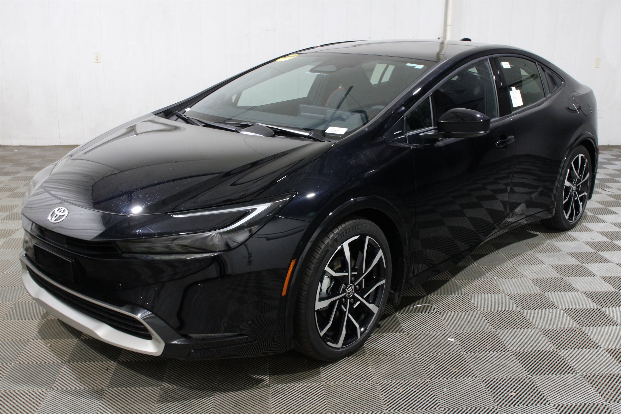 2026 Toyota Prius Plug-in Hybrid XSE Premium - Photo 35