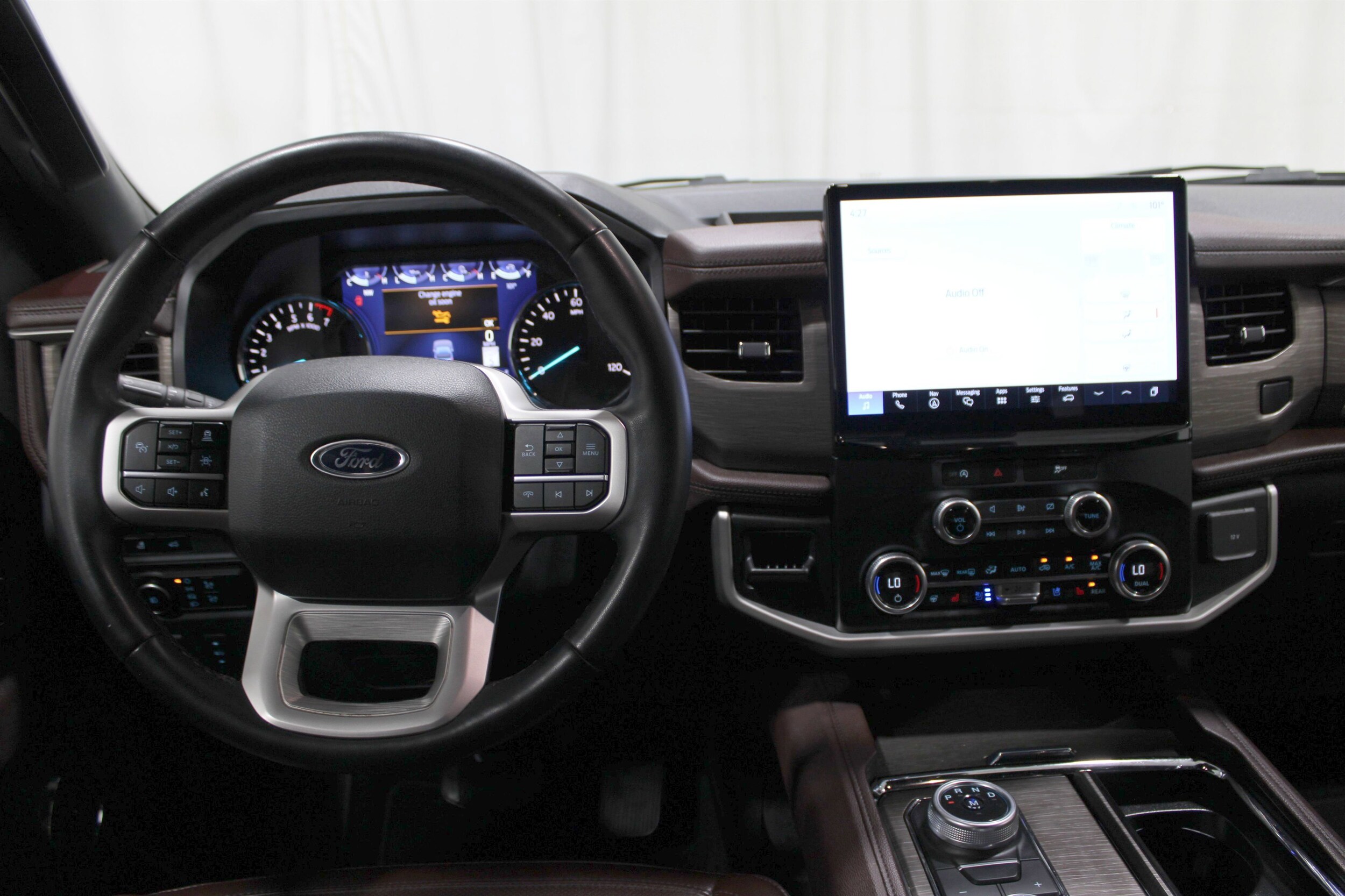 2024 Ford Expedition Limited photo 2