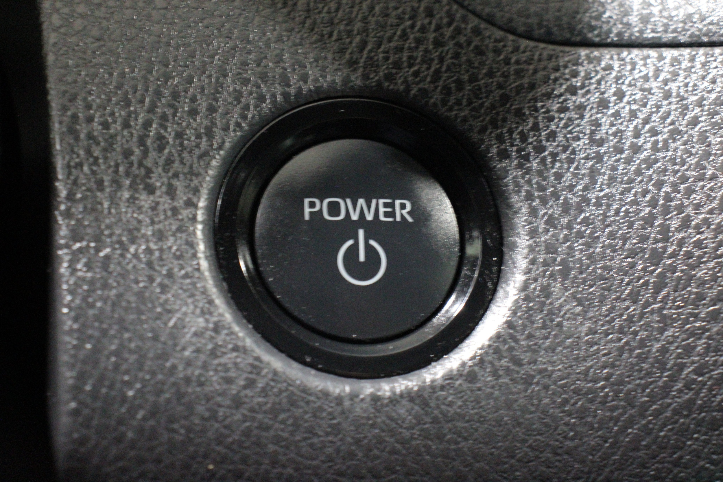 2025 Toyota Camry SE - Photo 21