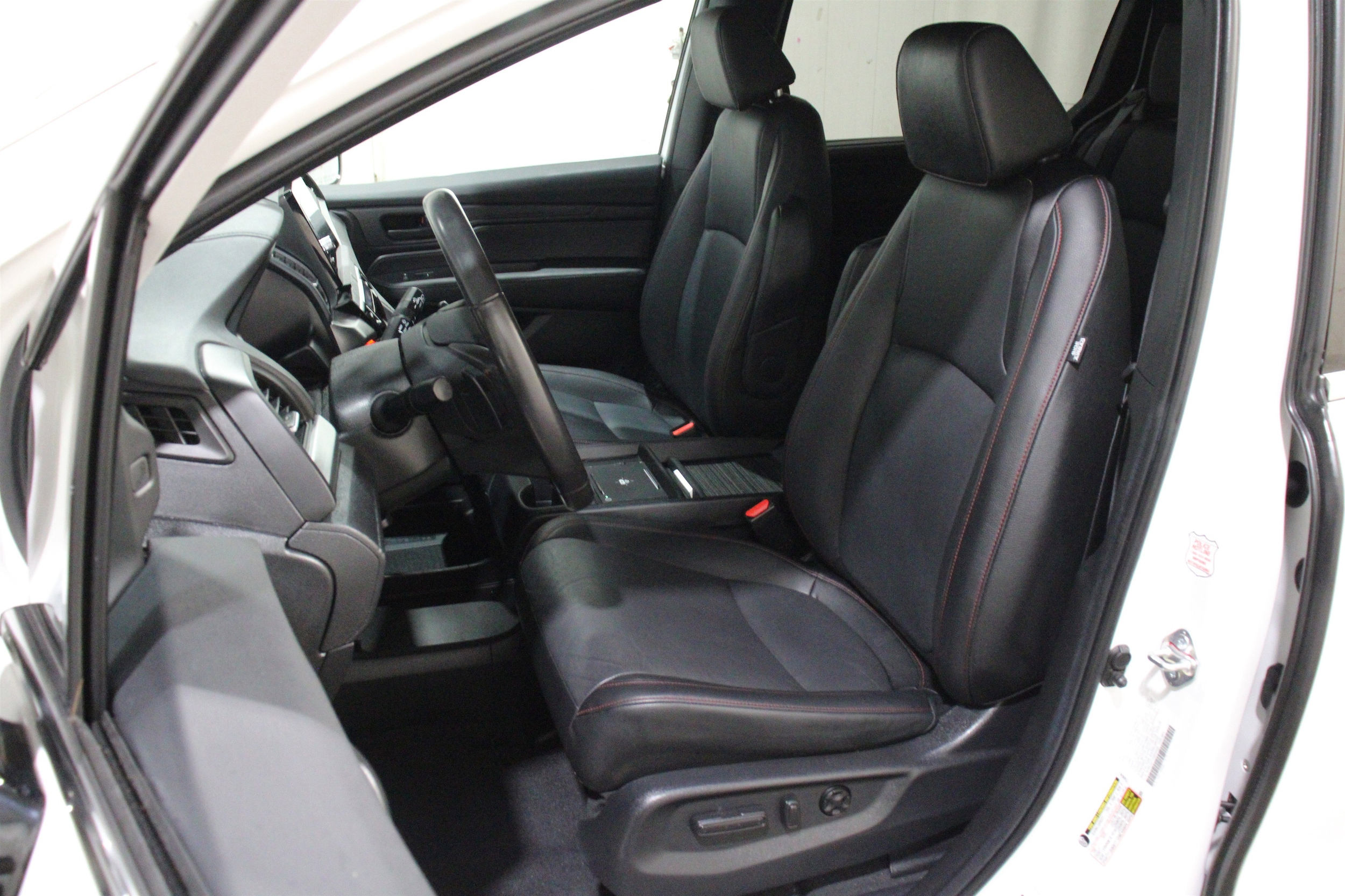 2025 Honda Odyssey Sport L - Photo 5