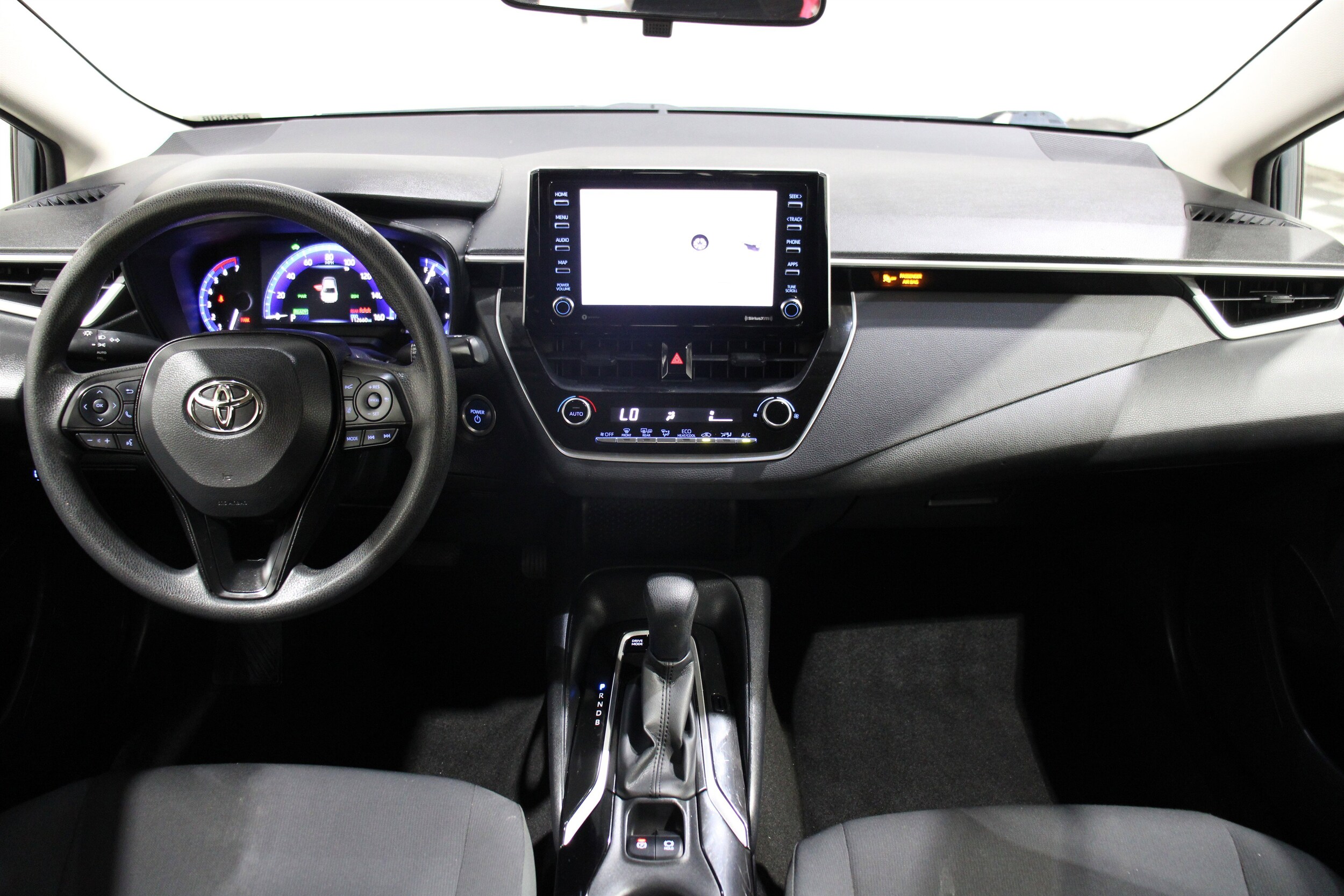 2021 Toyota Corolla Hybrid LE photo 2