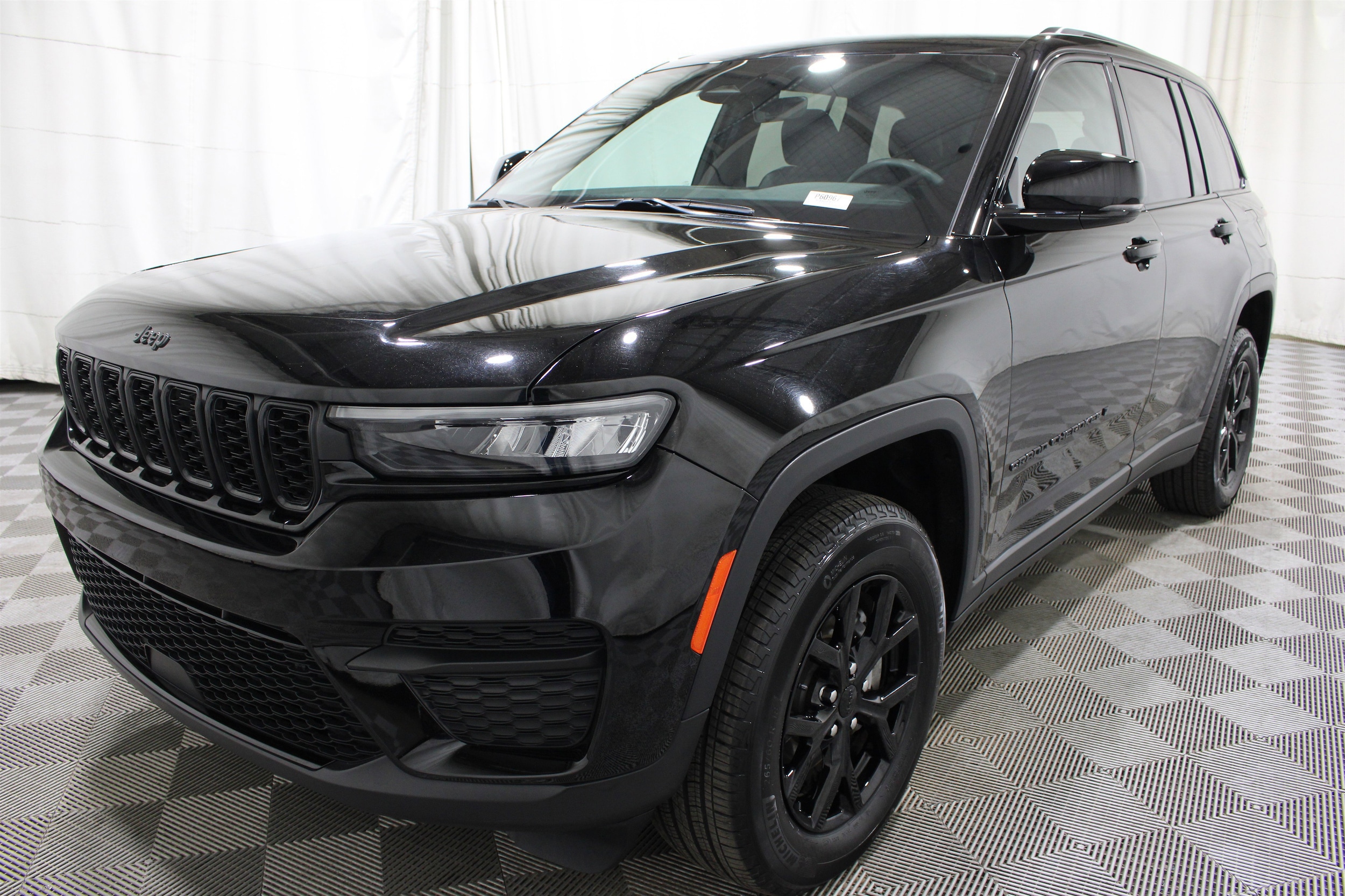2025 Jeep Grand Cherokee Altitude - Photo 33