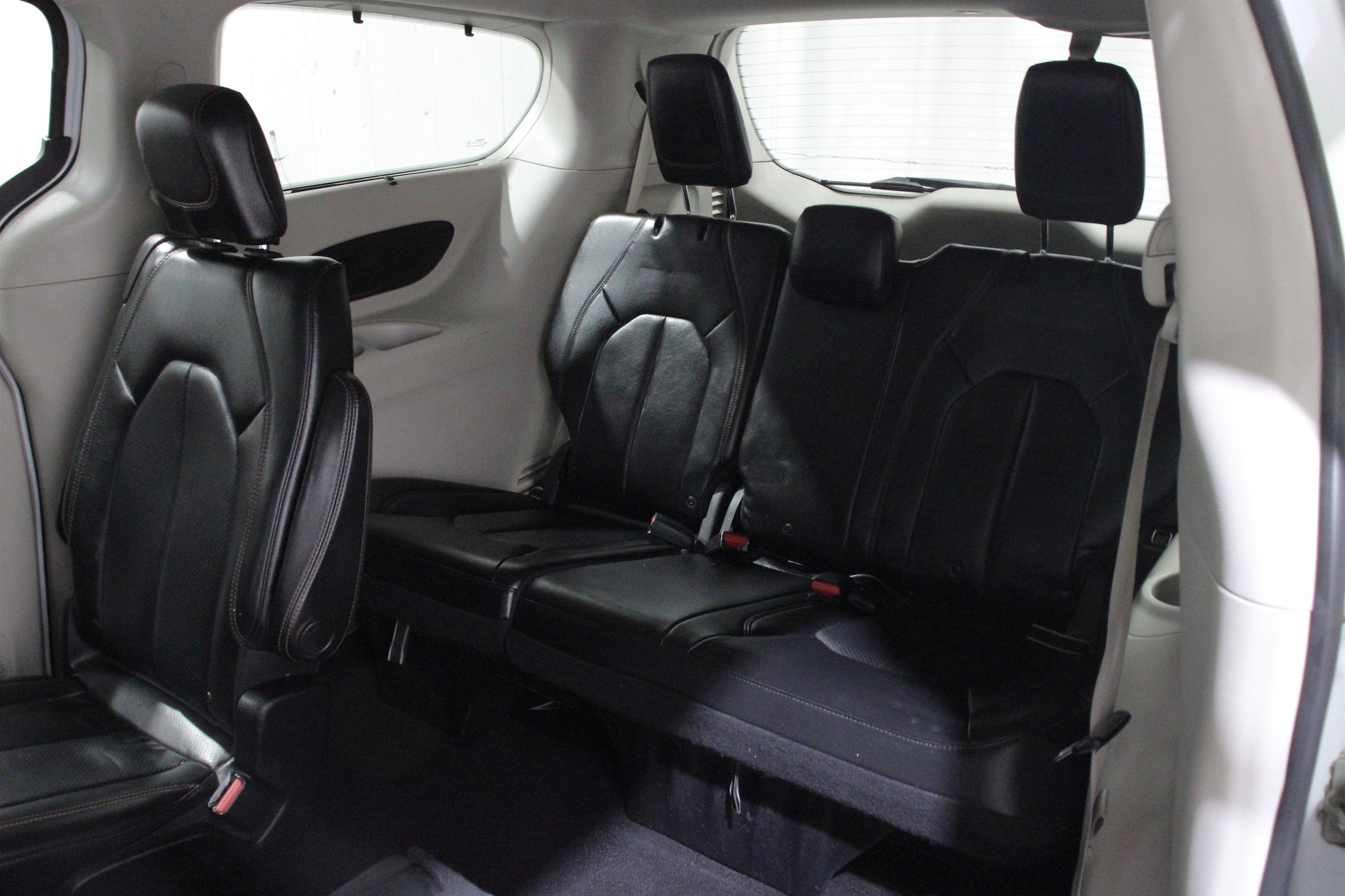 2018 Chrysler Pacifica Touring L - Photo 24
