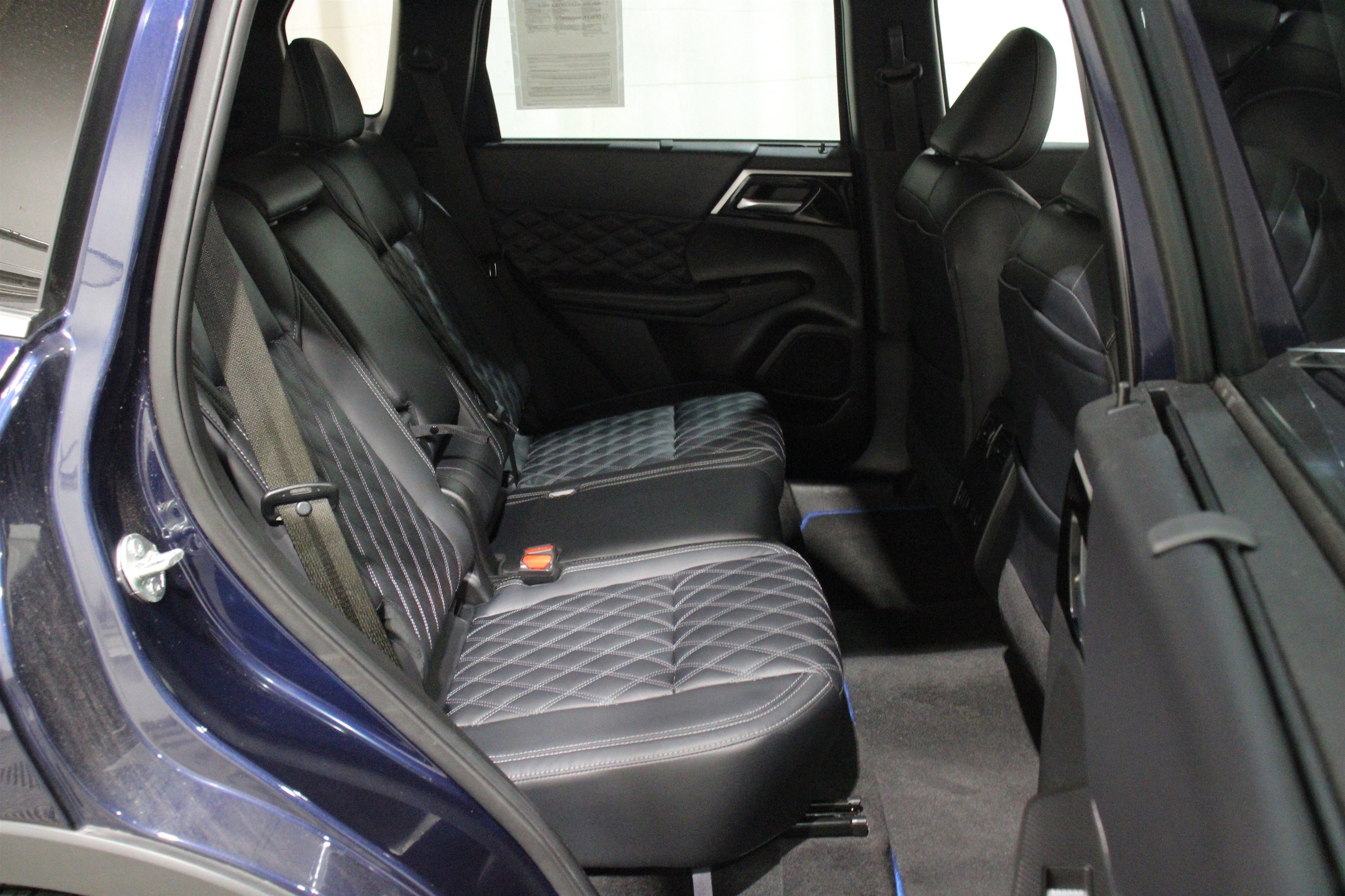 2023 Mitsubishi Outlander Plug-In Hybrid SEL - Photo 28