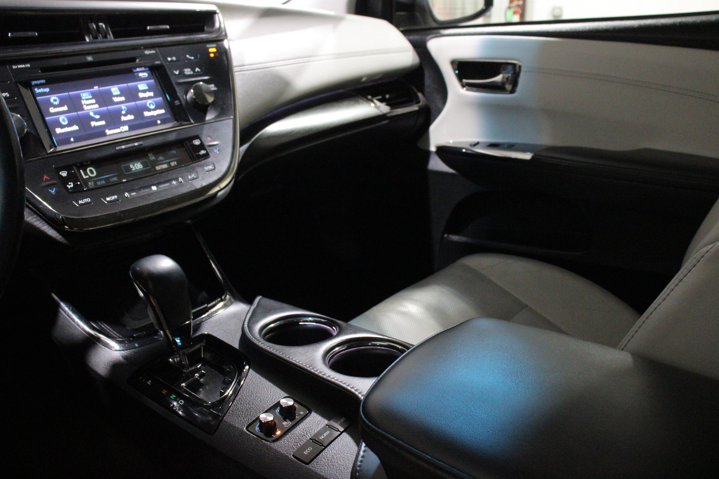 2018 Toyota Avalon Limited - Photo 20
