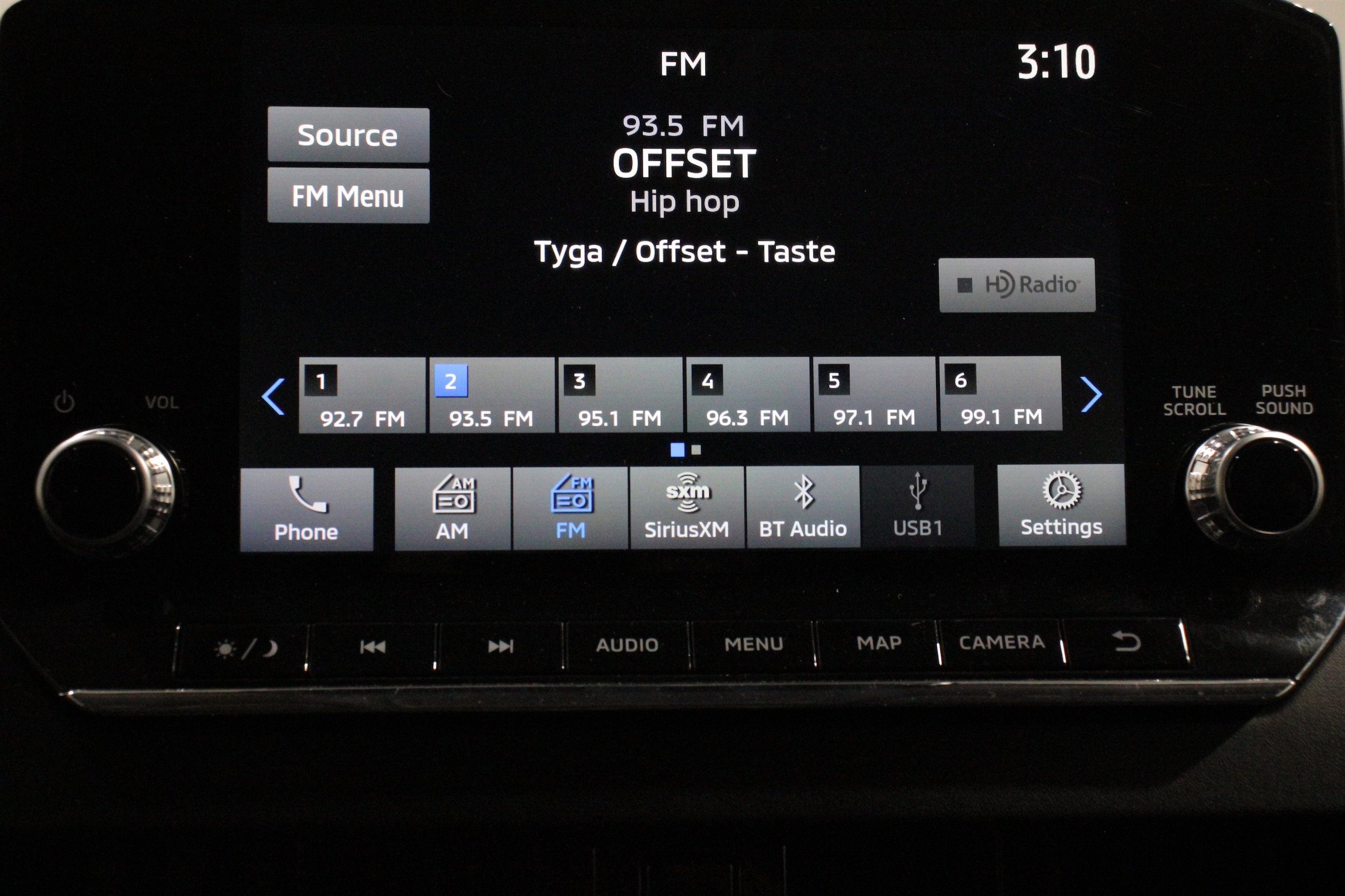 2024 Mitsubishi Outlander Plug-in Hybrid SE - Photo 14
