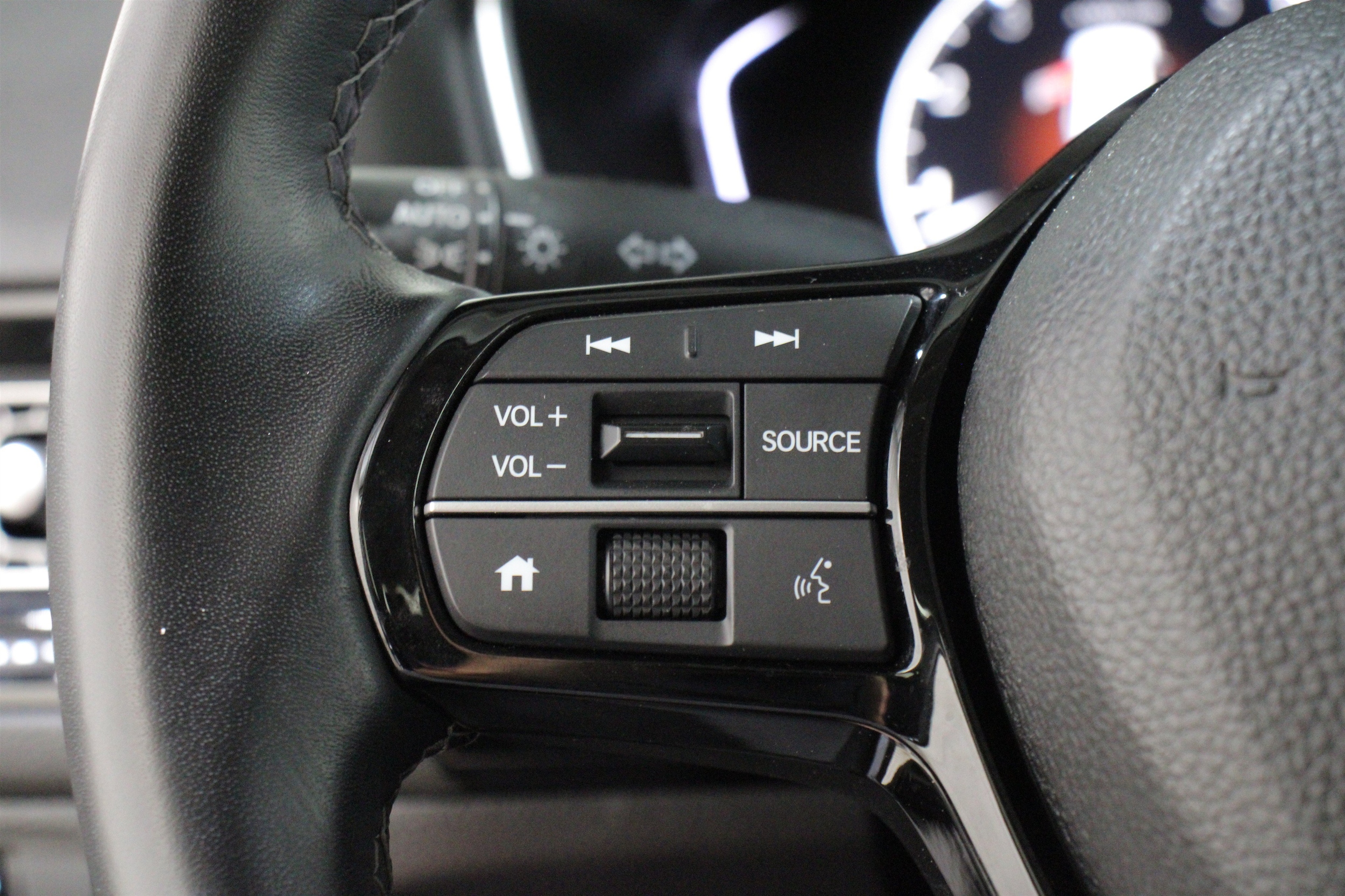 2023 Honda Civic Hatchback EX-L - Photo 9