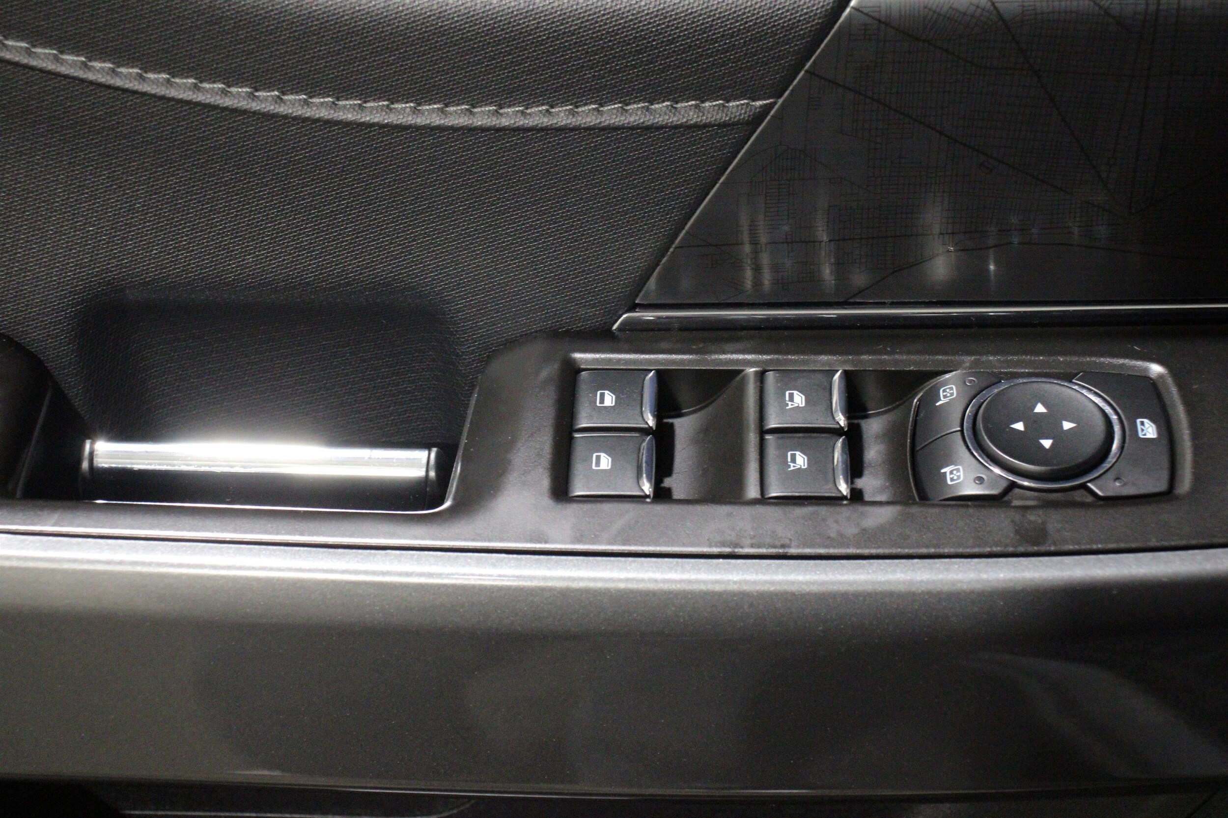 2023 Ford F-150 XLT - Photo 7