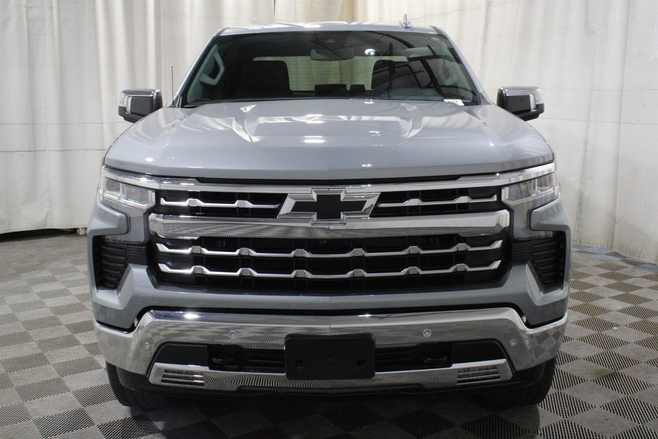 2025 Chevrolet Silverado 1500 LTZ - Photo 30