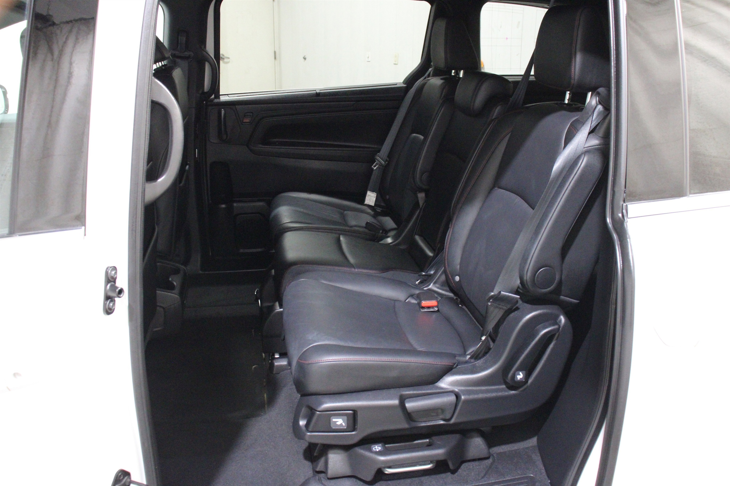 2025 Honda Odyssey Sport L - Photo 23