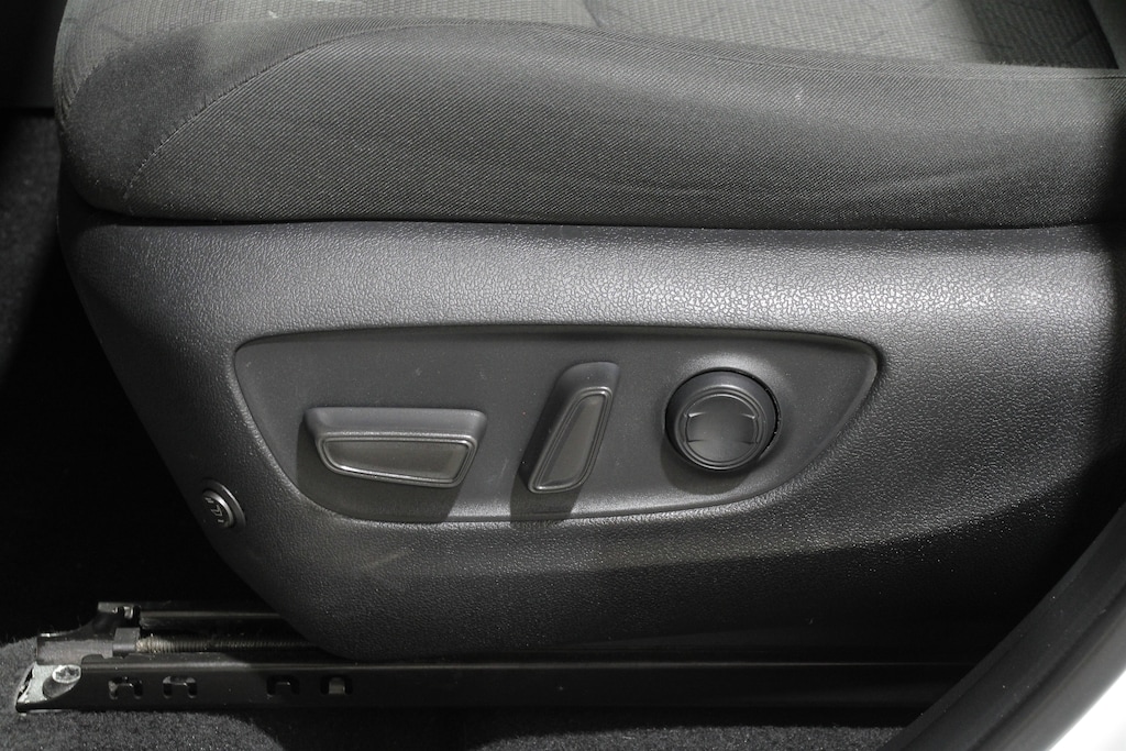 Used 2021 Toyota RAV4 XLE SUV