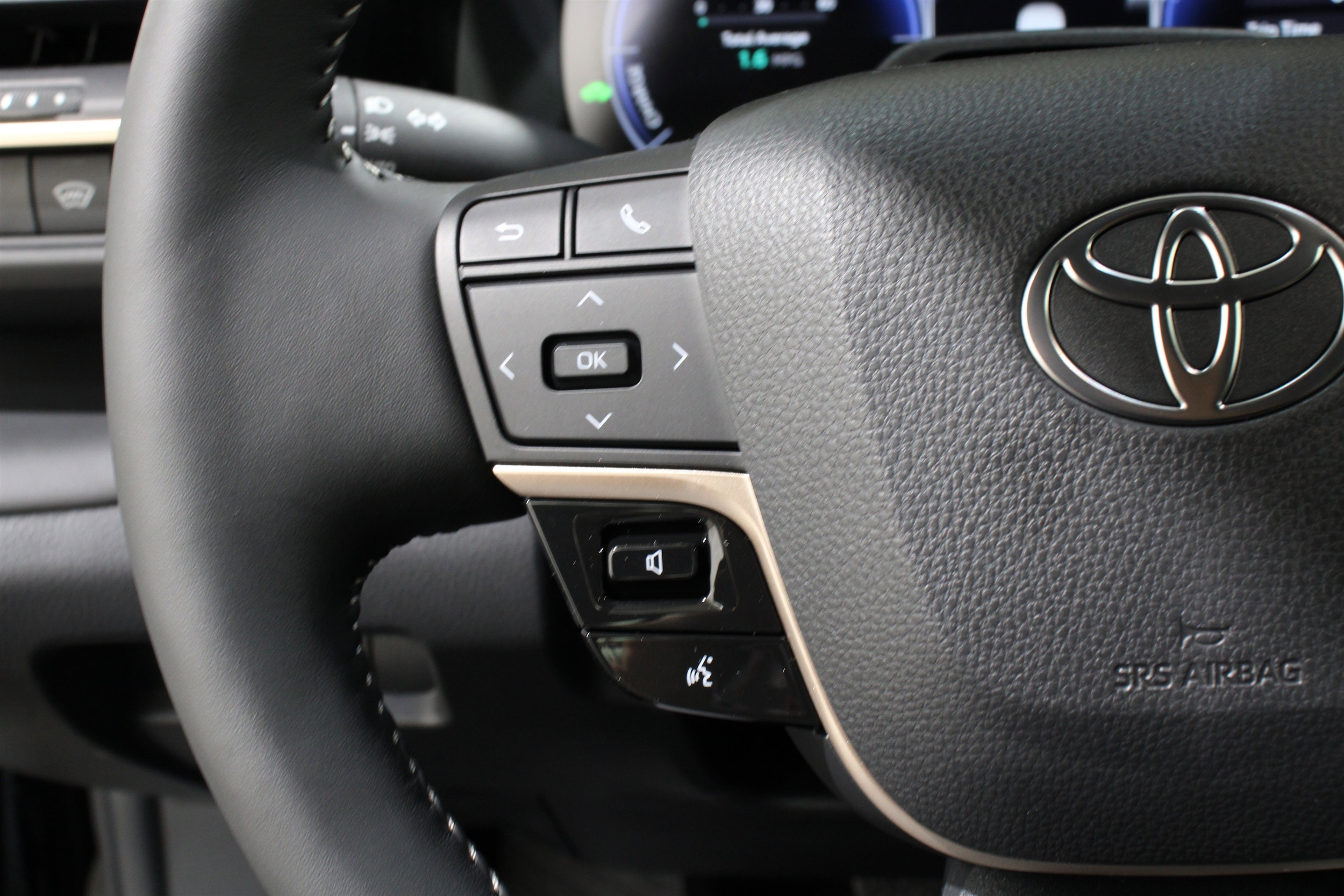 2026 Toyota Crown Limited - Photo 9