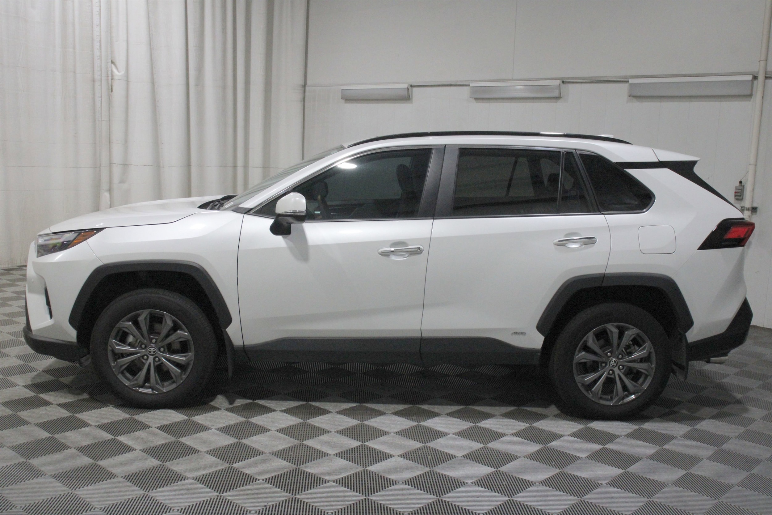 2024 Toyota RAV4 Limited - Photo 37