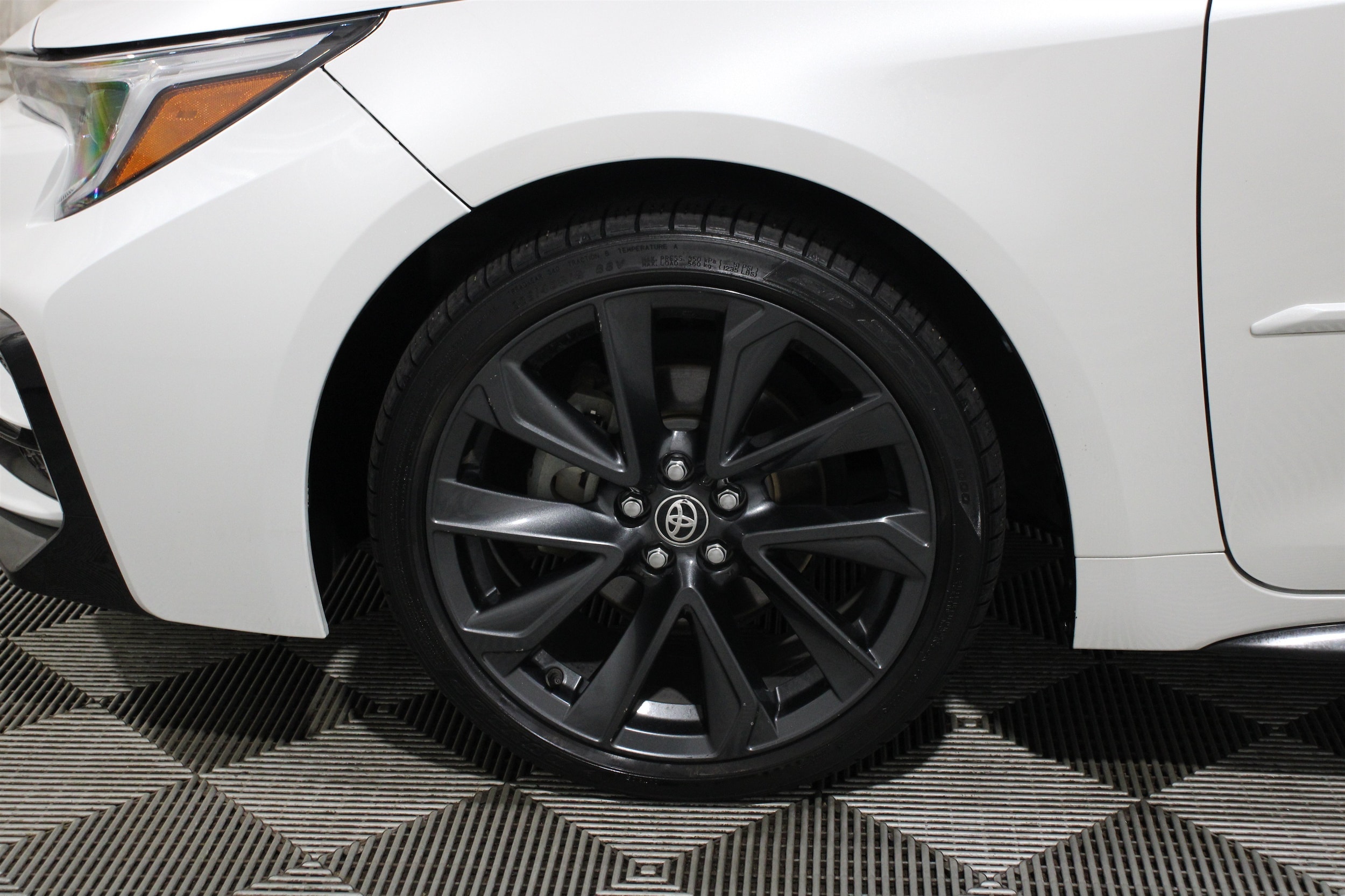 2023 Toyota Corolla SE - Photo 39