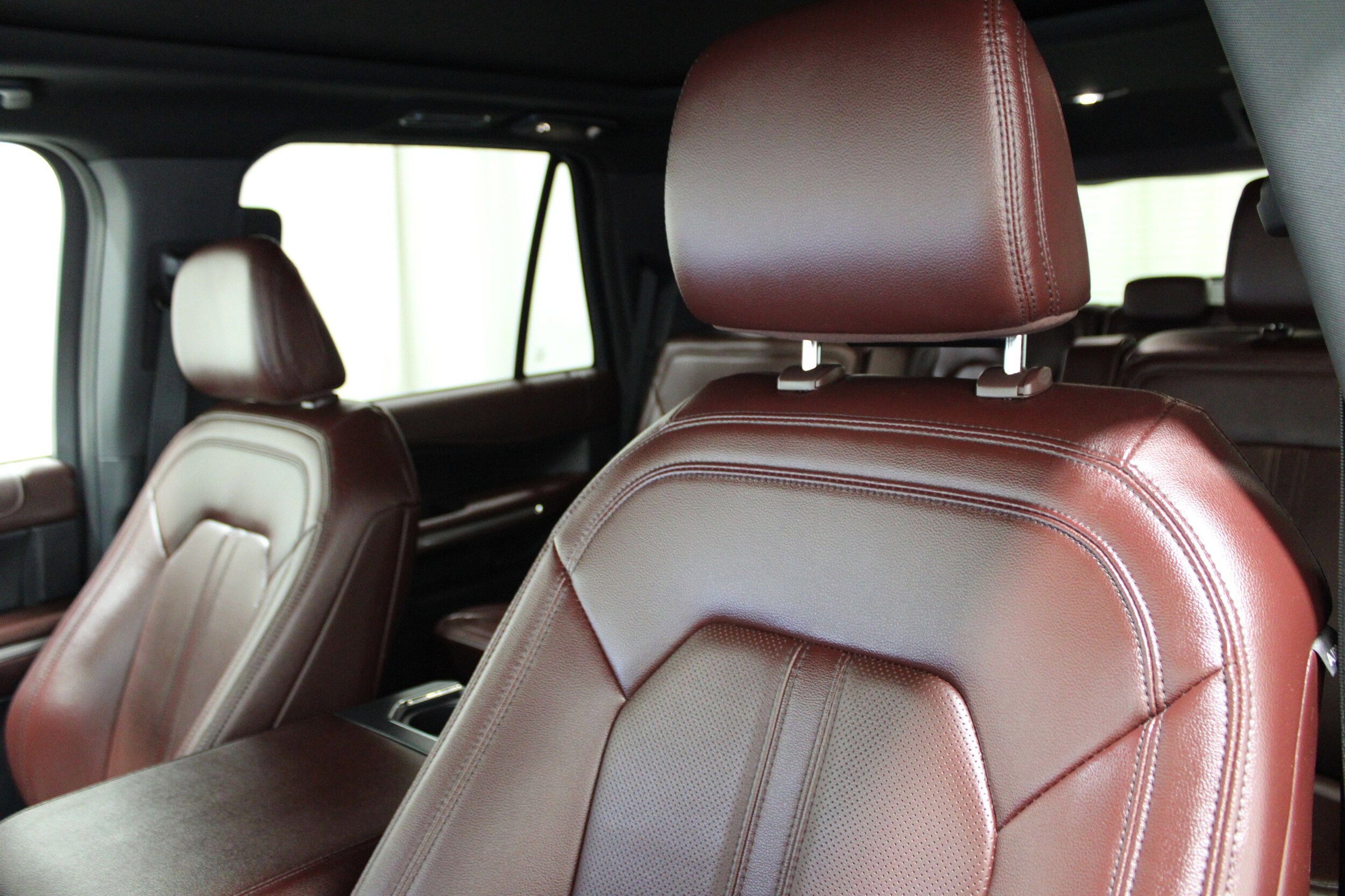 2024 Ford Expedition Limited photo 4