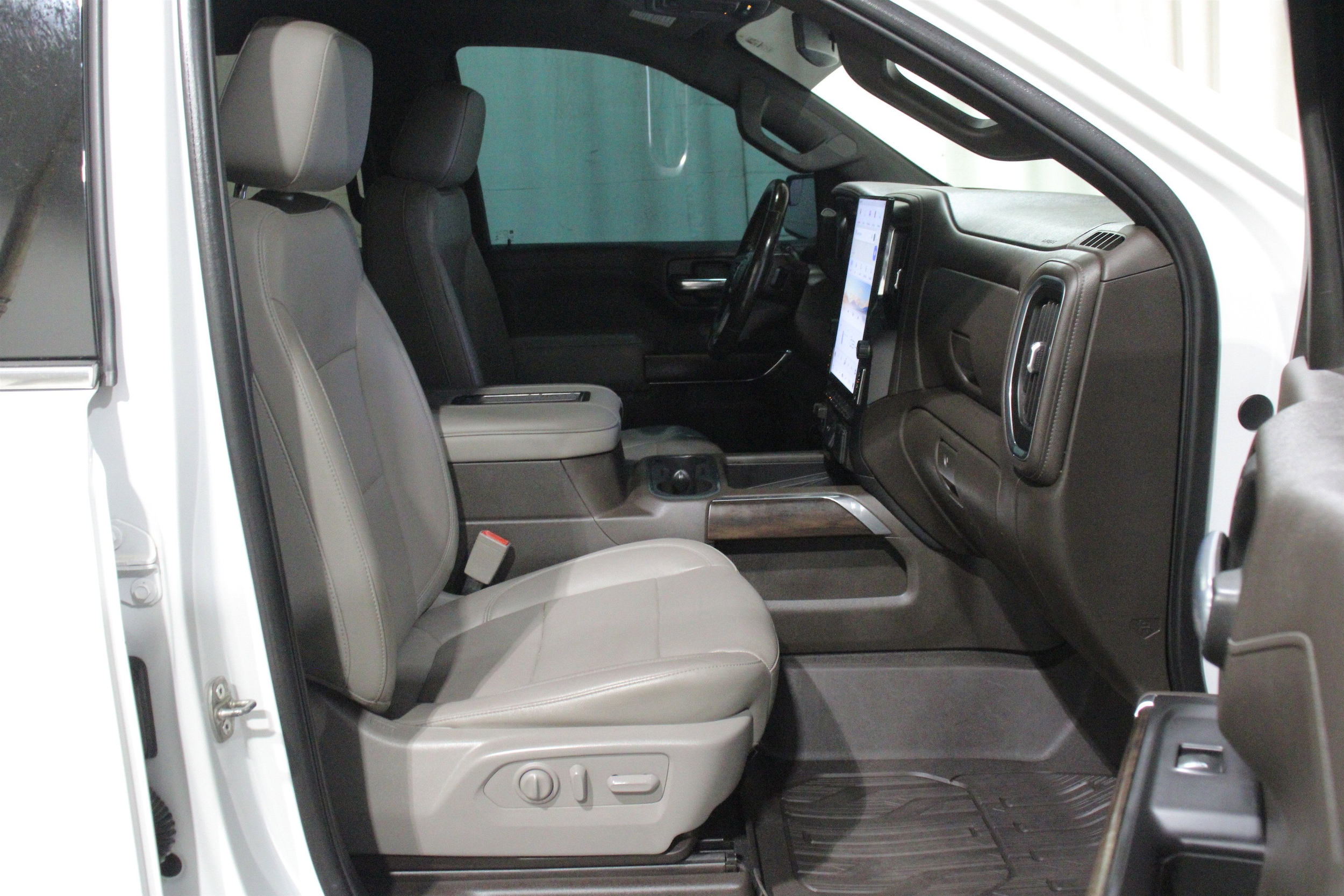 2019 GMC Sierra 1500 SLT - Photo 26