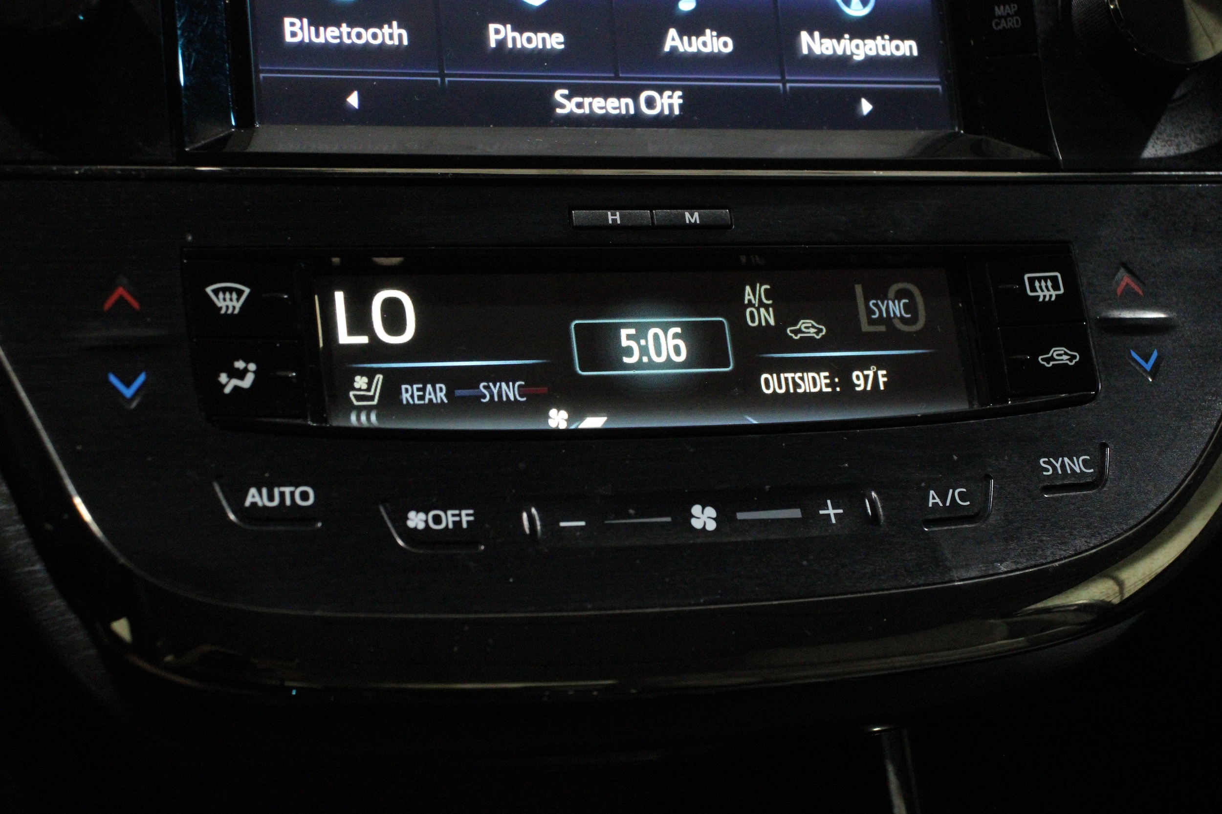 2018 Toyota Avalon Limited - Photo 19