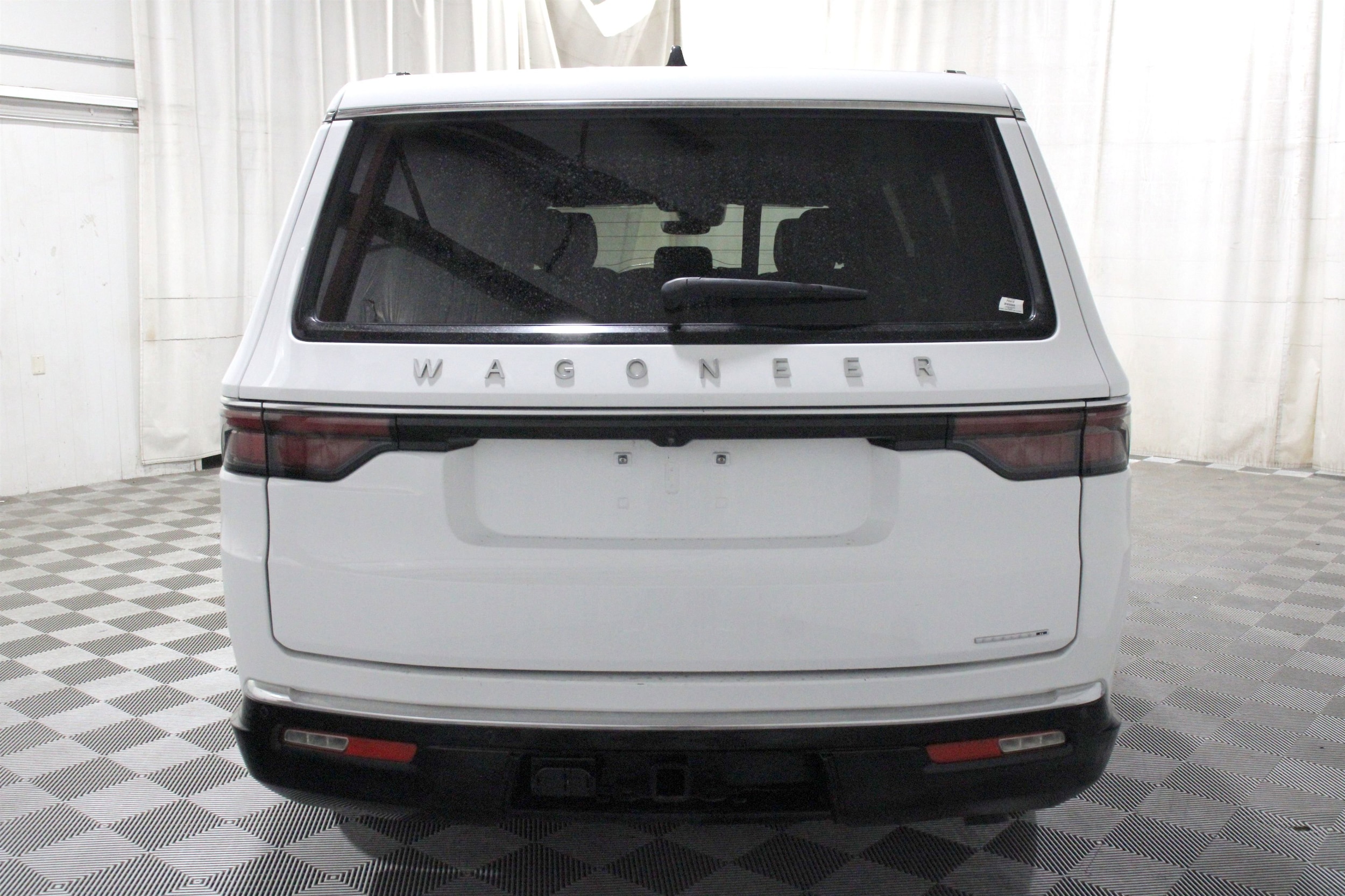 2024 Jeep Wagoneer L Series II - Photo 36