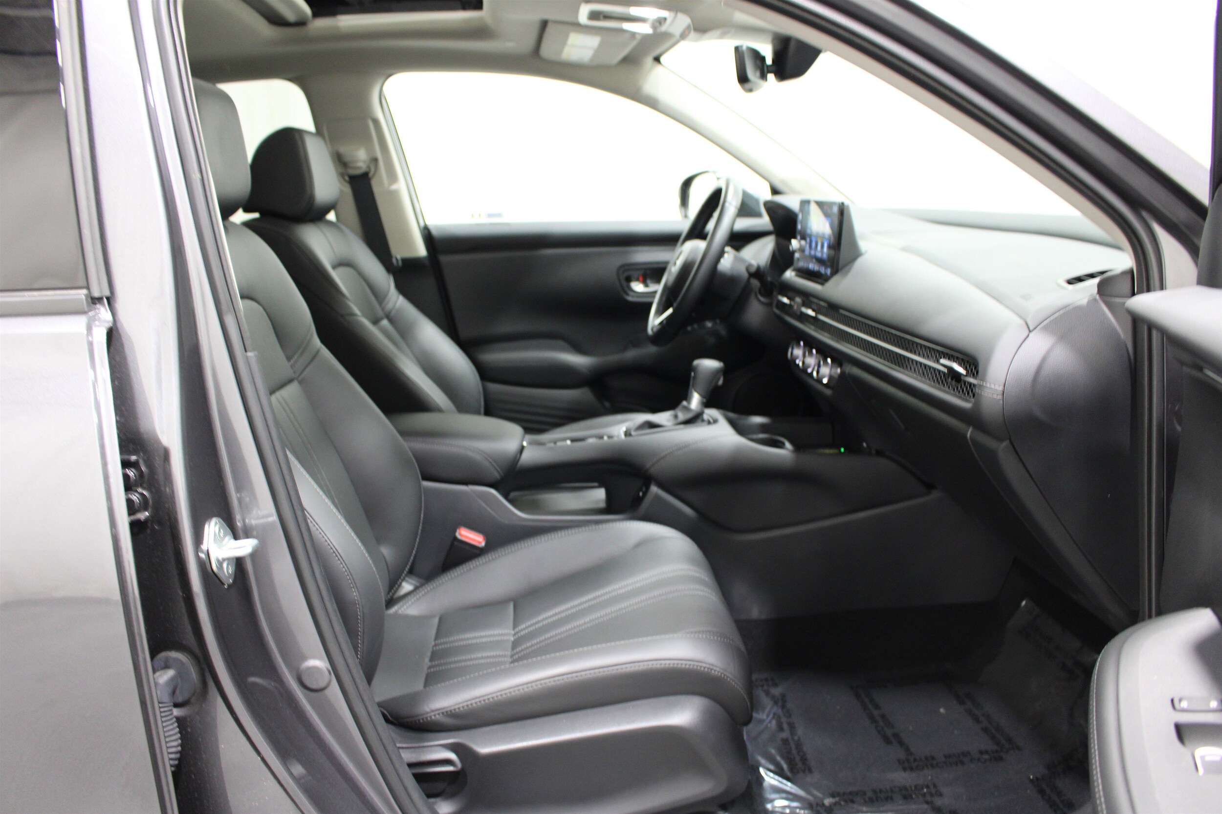 2025 Honda HR-V EX-L - Photo 23
