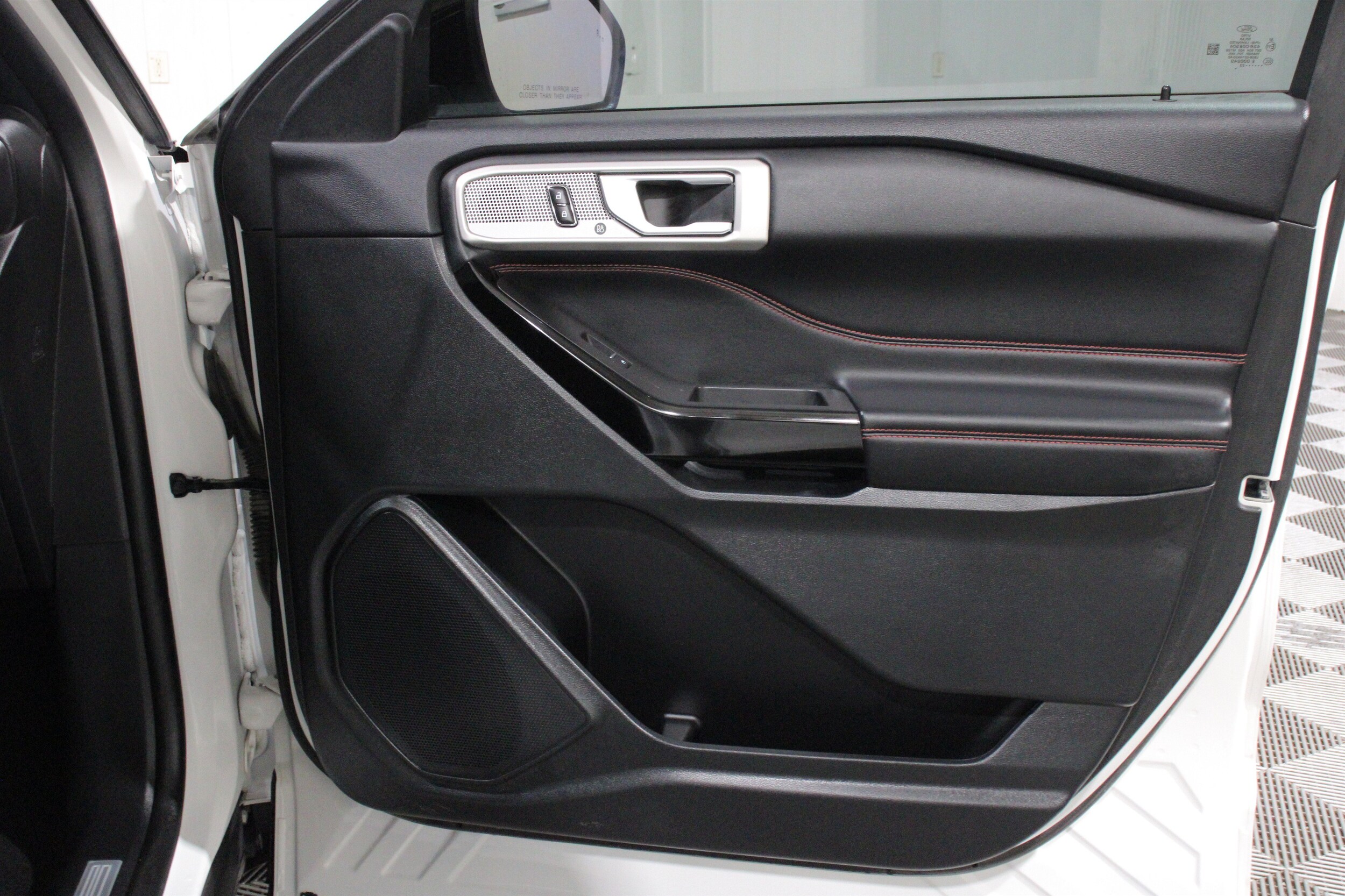 2023 Ford Explorer ST-LINE - Photo 32