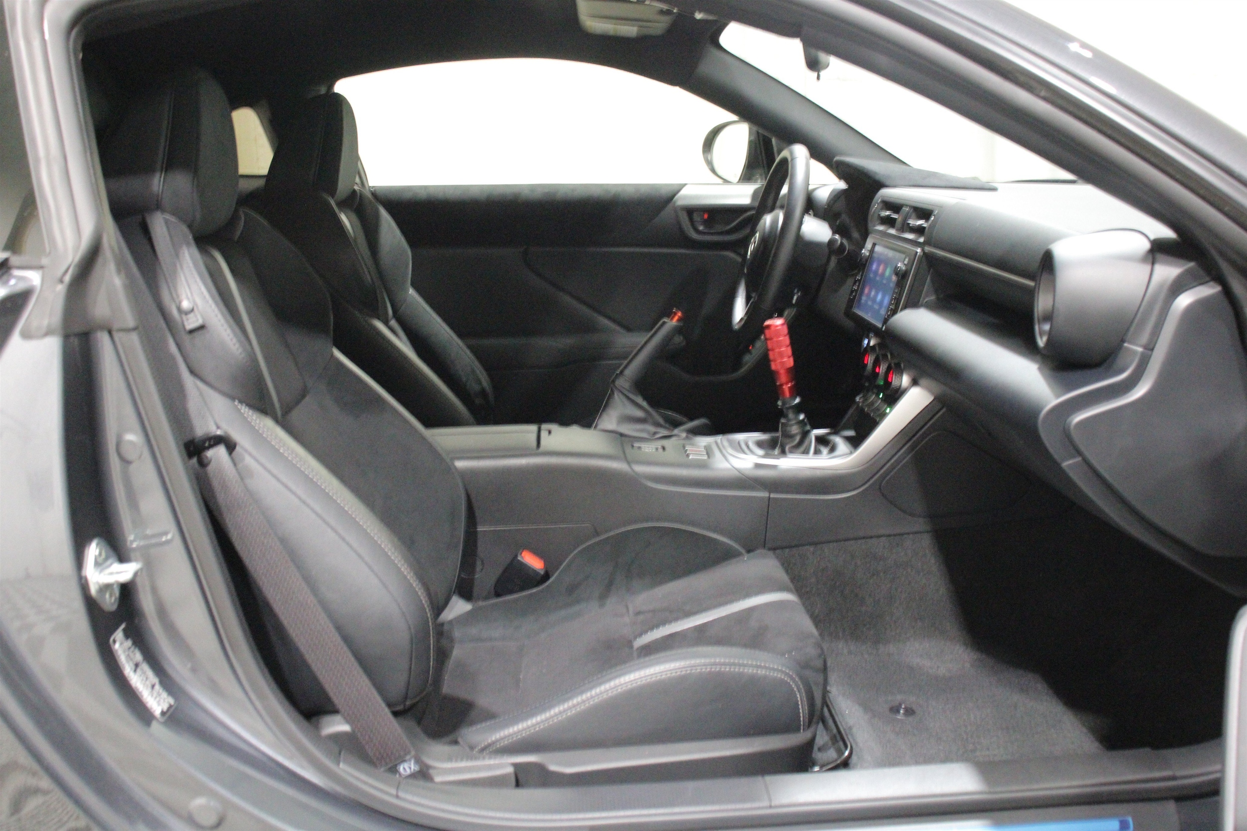 2023 Toyota GR86 Premium - Photo 26