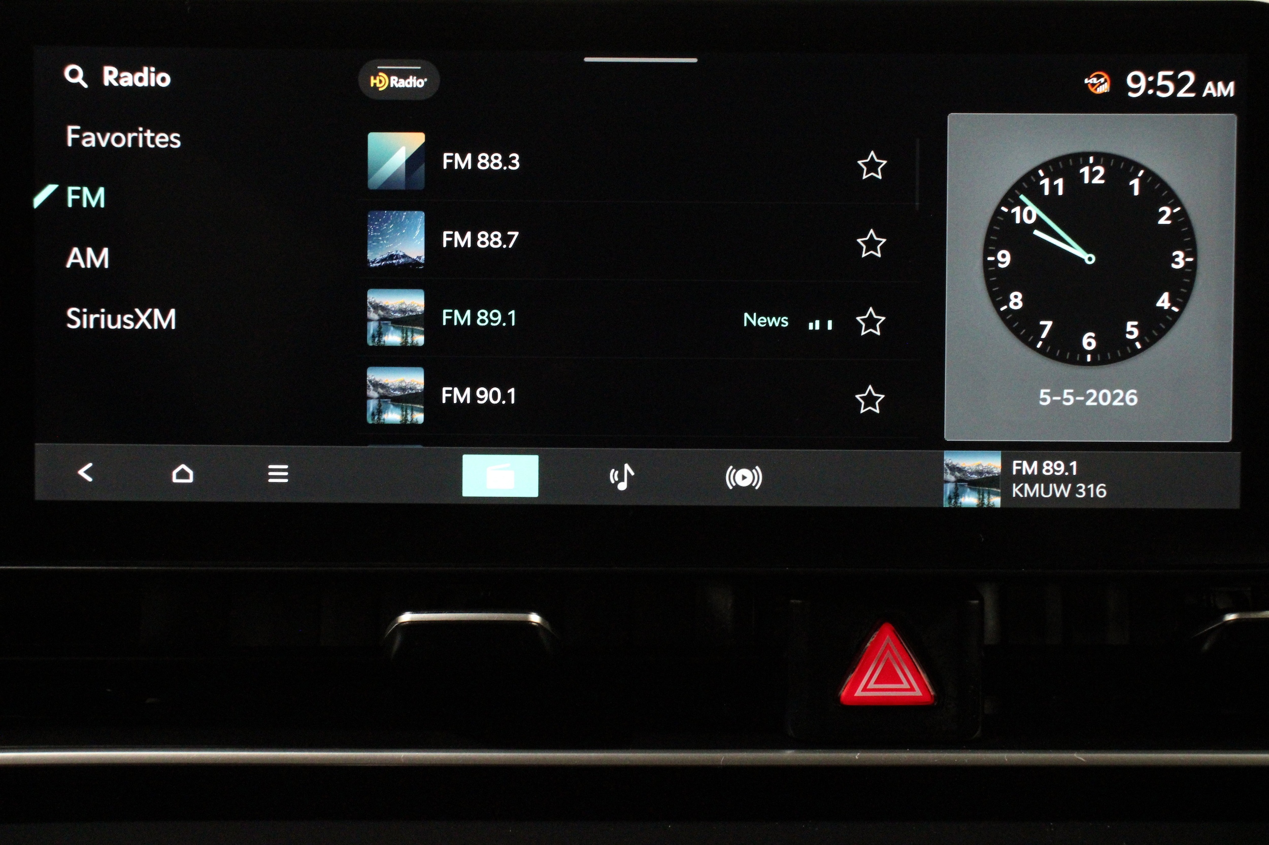 2025 Kia Carnival LXS - Photo 15