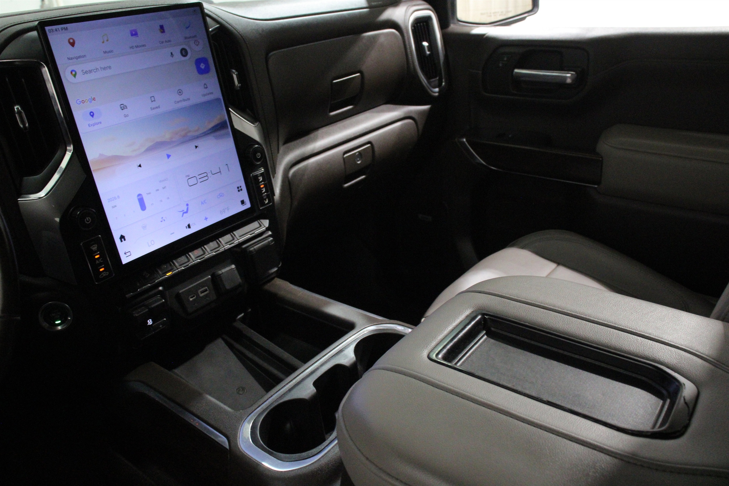 2019 GMC Sierra 1500 SLT - Photo 19