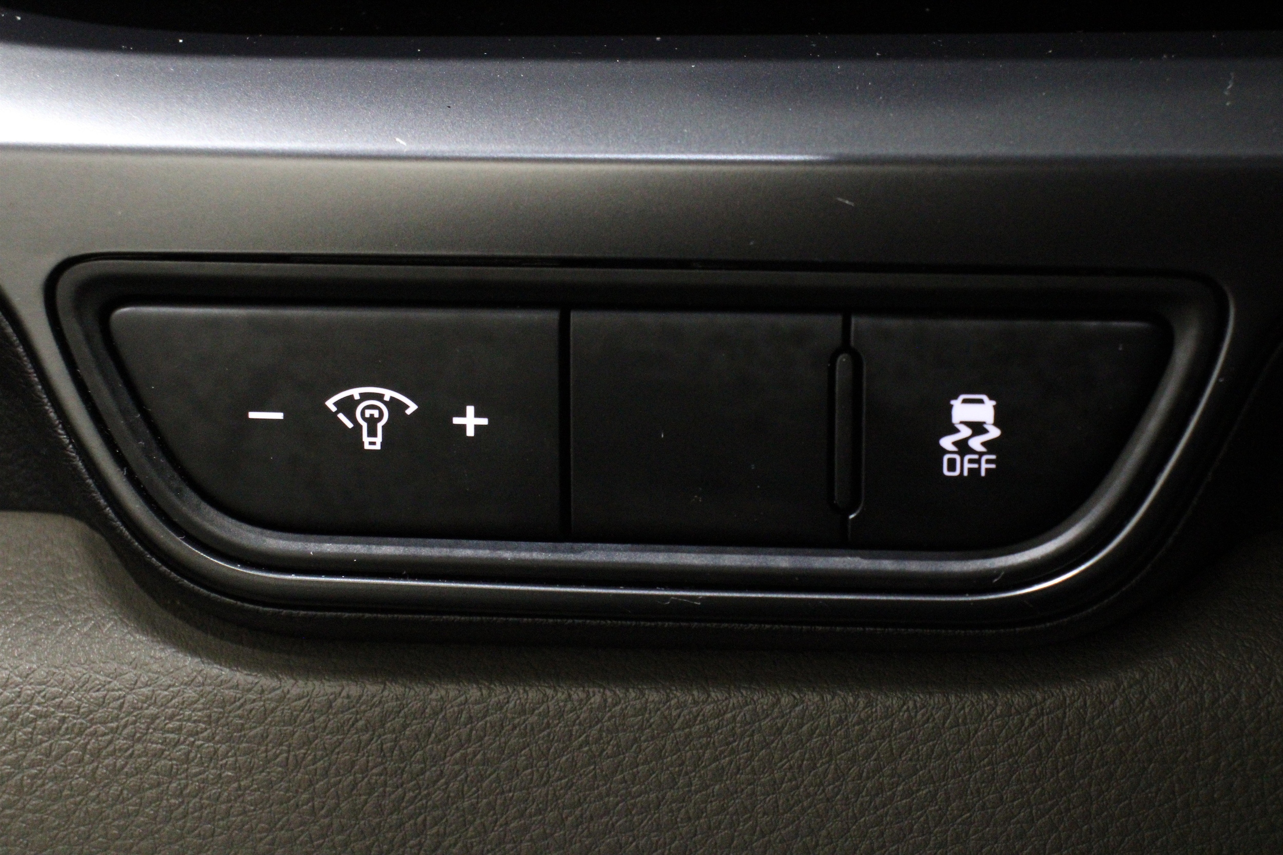 2025 Kia Carnival LXS - Photo 11