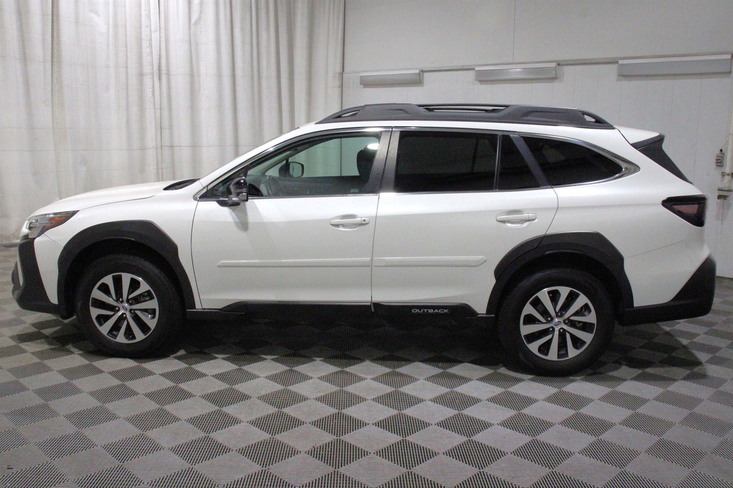 2025 Subaru Outback Premium - Photo 33