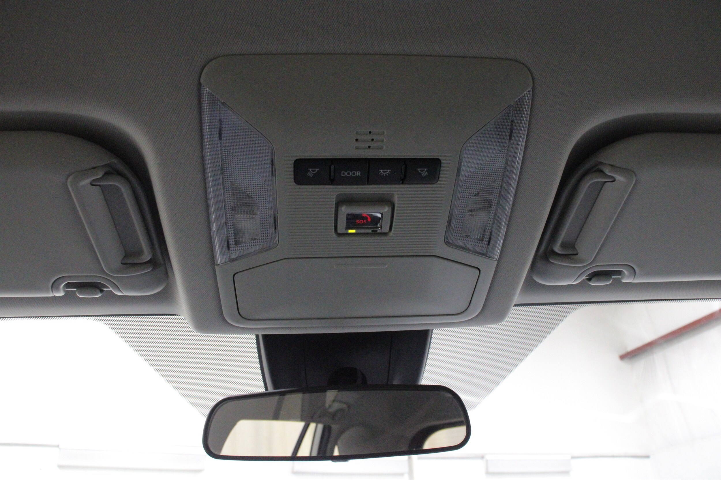 2025 Toyota RAV4 XLE - Photo 23