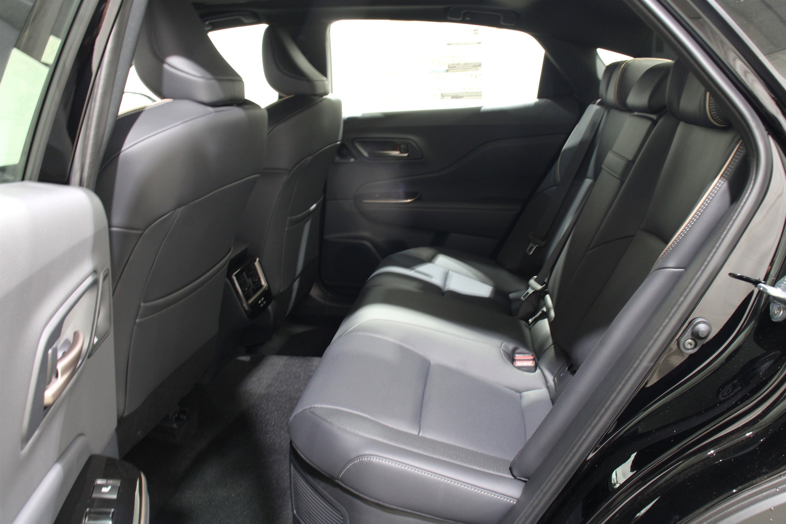 2026 Toyota Crown Limited - Photo 23