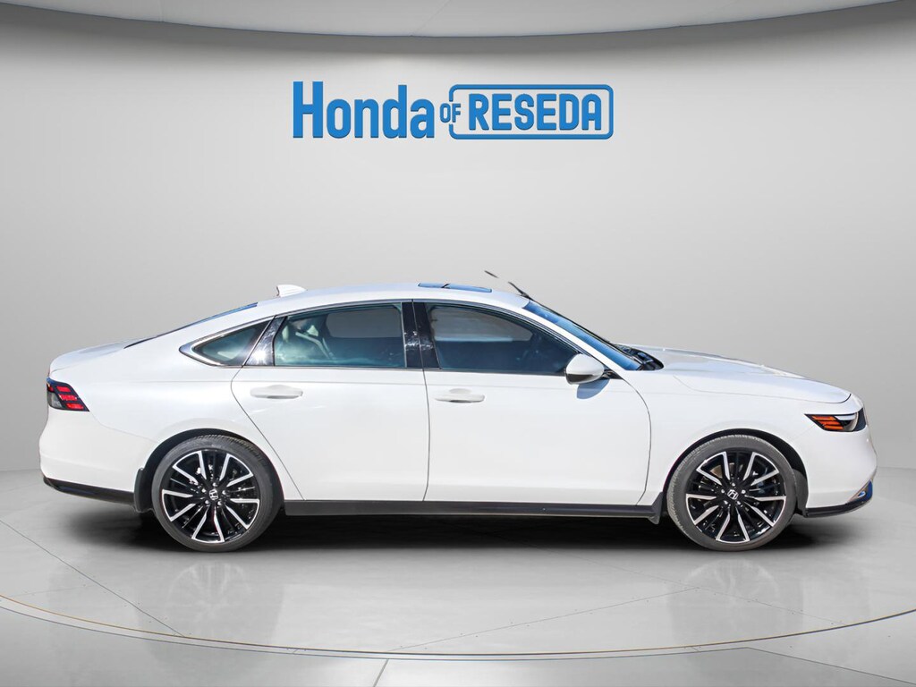 Used 2023 Honda Accord Hybrid Touring Sedan